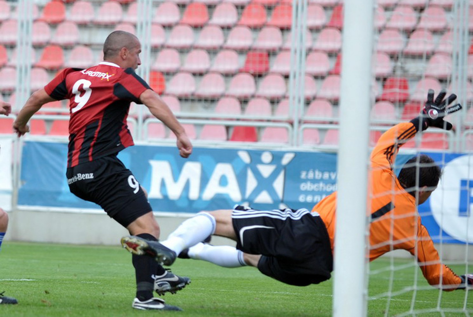 Spartak Trnava, Inter Baku,