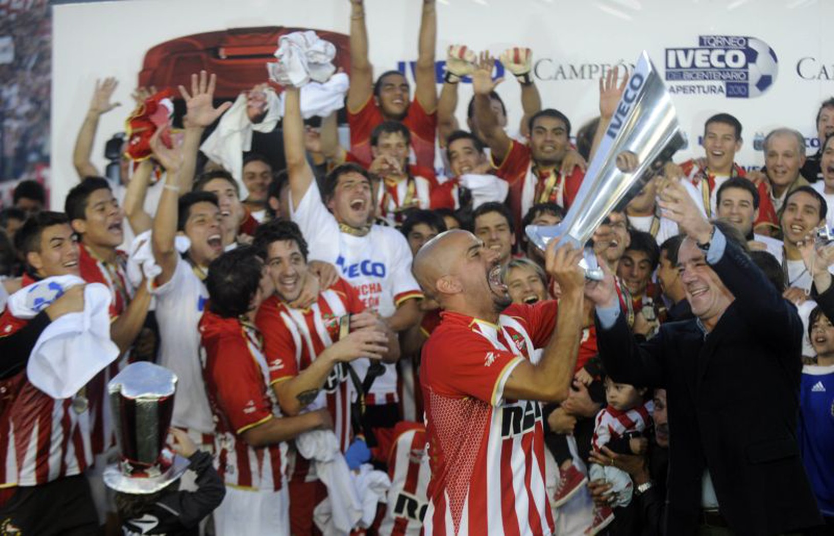 Kapitán Estudiantes Veron s