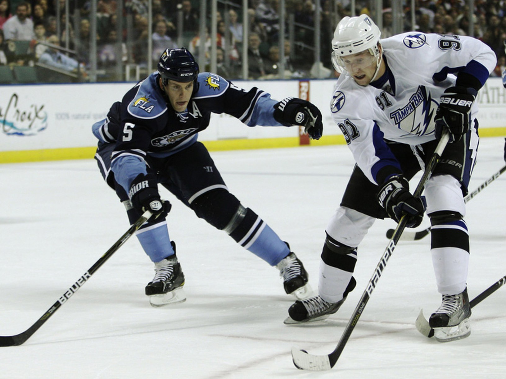 Steven Stamkos (vpravo)
