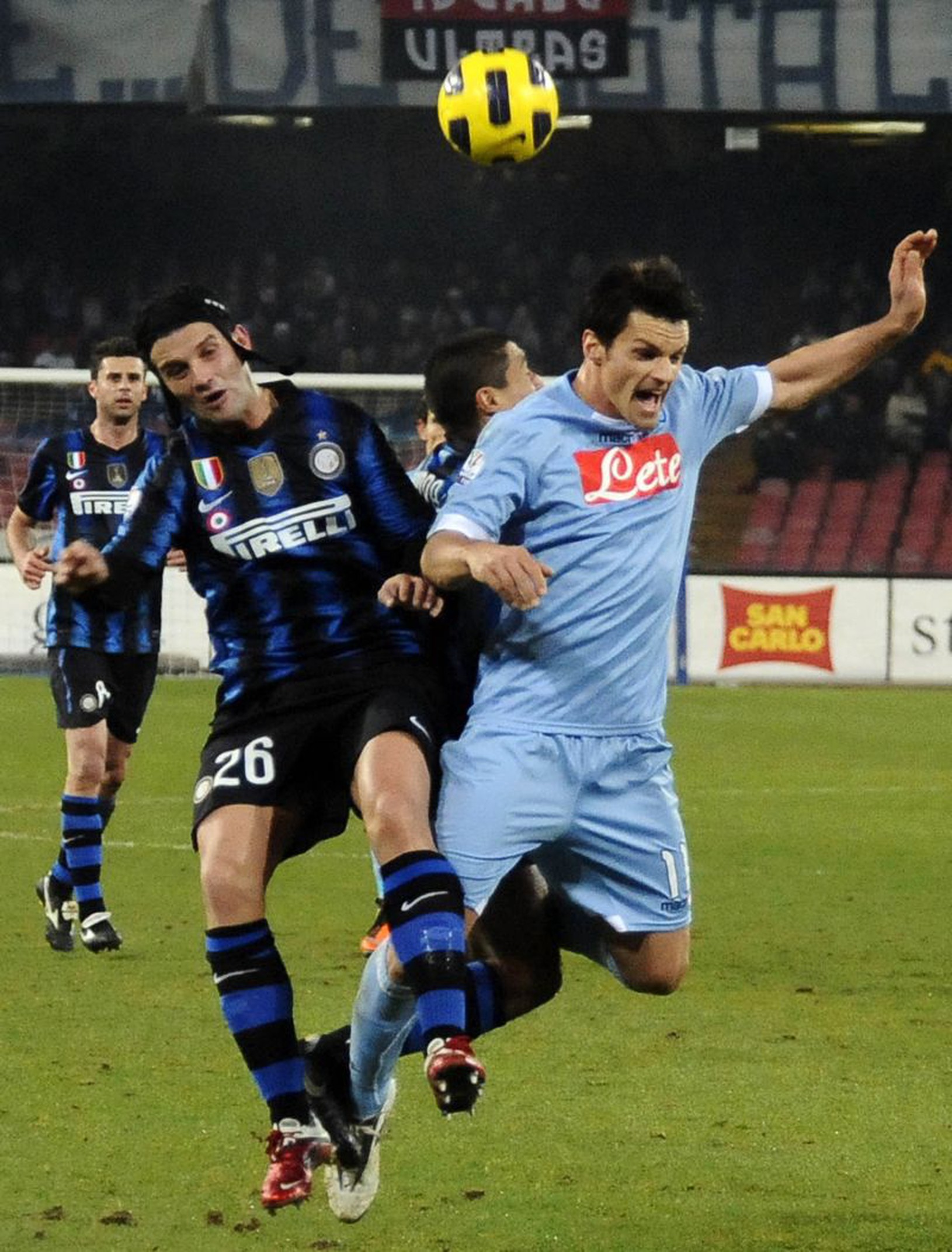 Chivu v súboji s