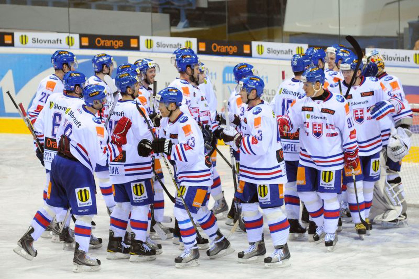 Slovenskí hokejisti sa tešia