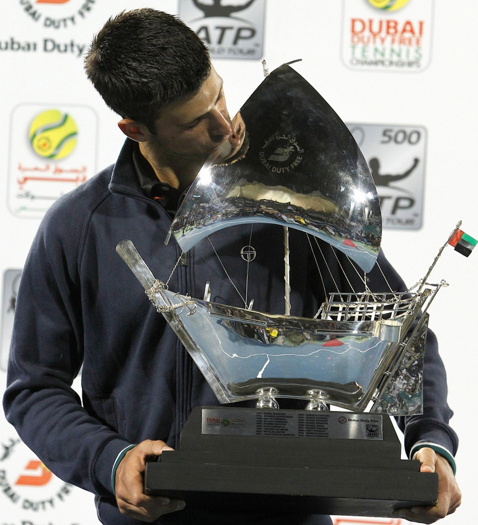 Novak Djokovič s trofejou