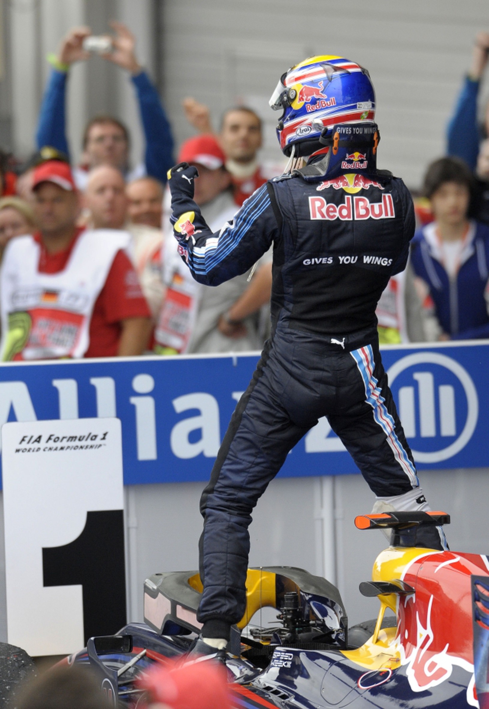  Mark Webber celebrate,