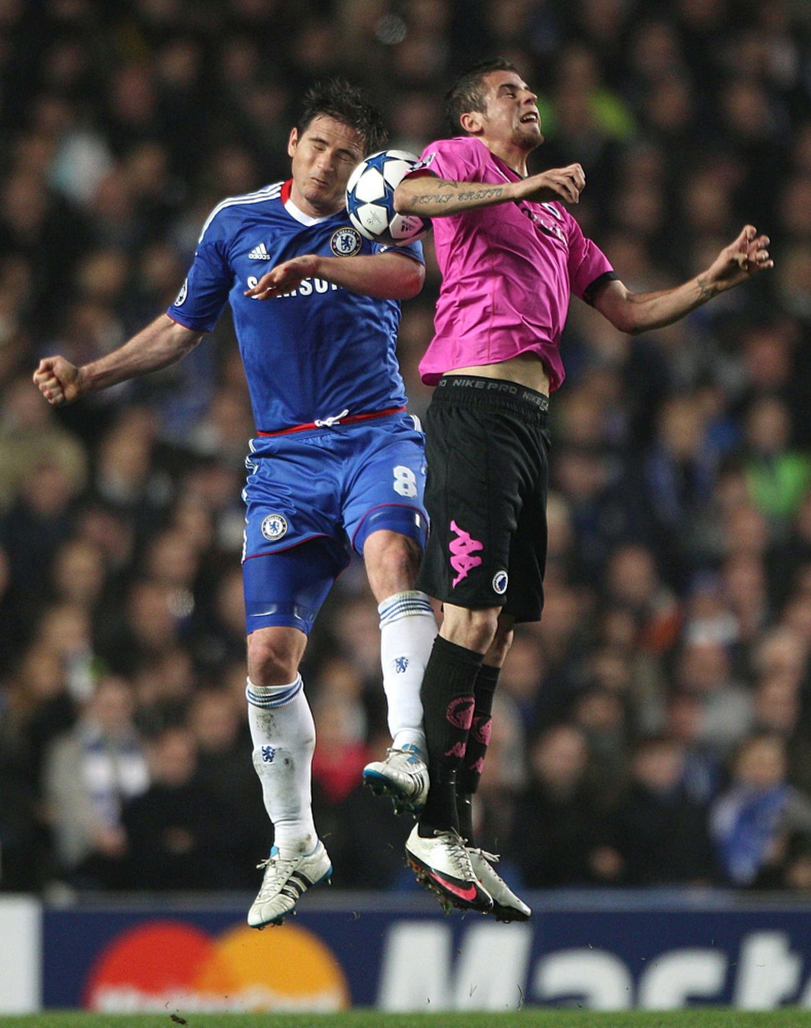 Claudemir a Lampard