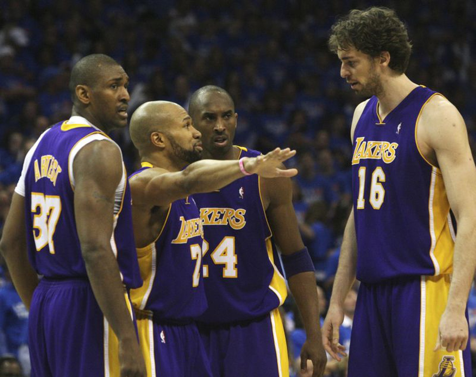 Bojová porada Lakers -