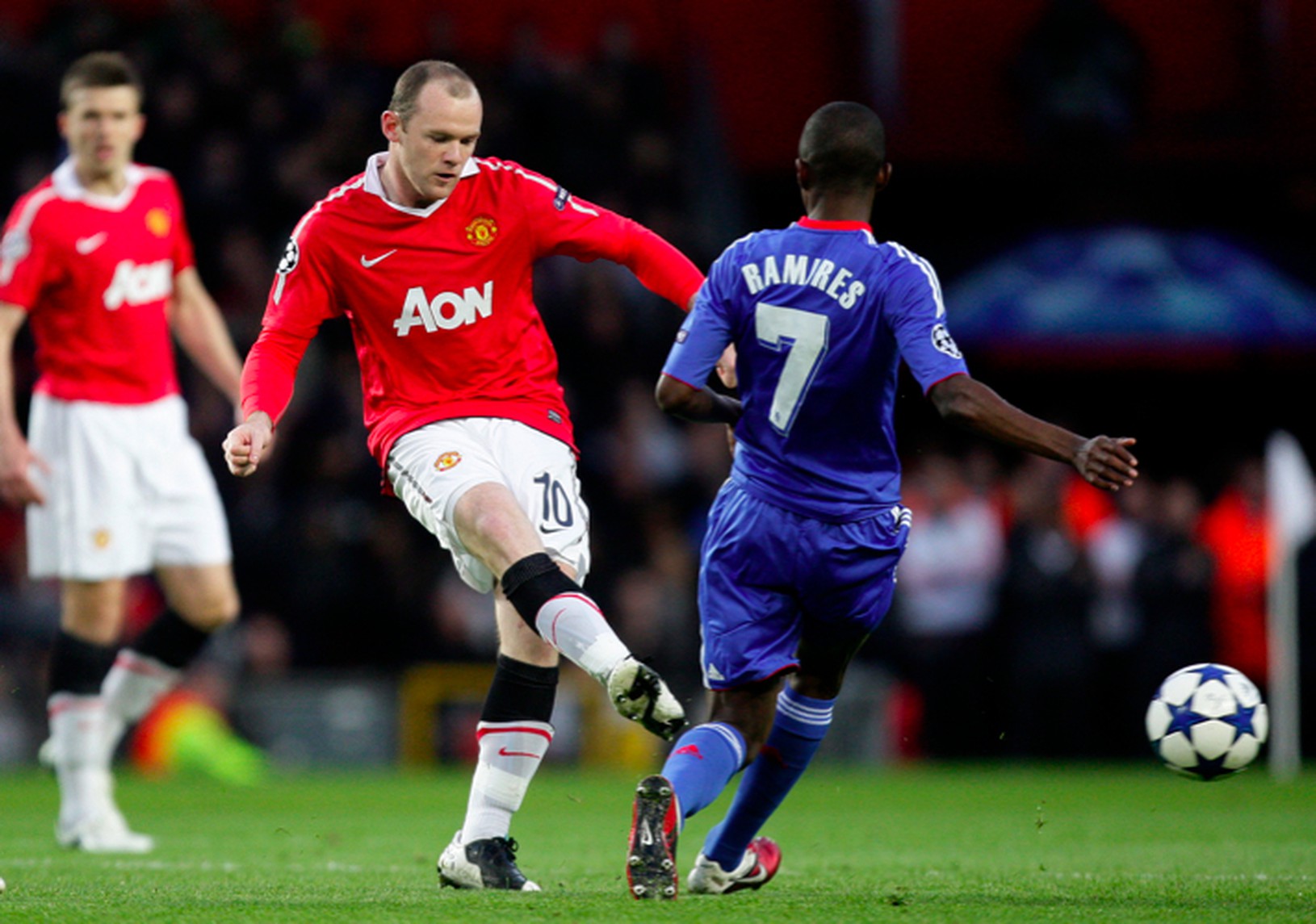 Rooney atakovaný Ramiresom