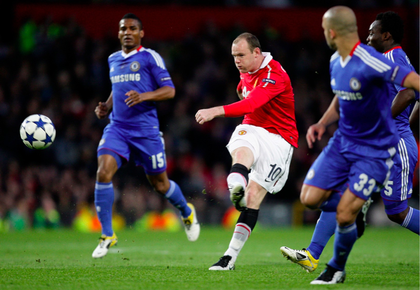 Rooney ohrozil bránu Chelsea