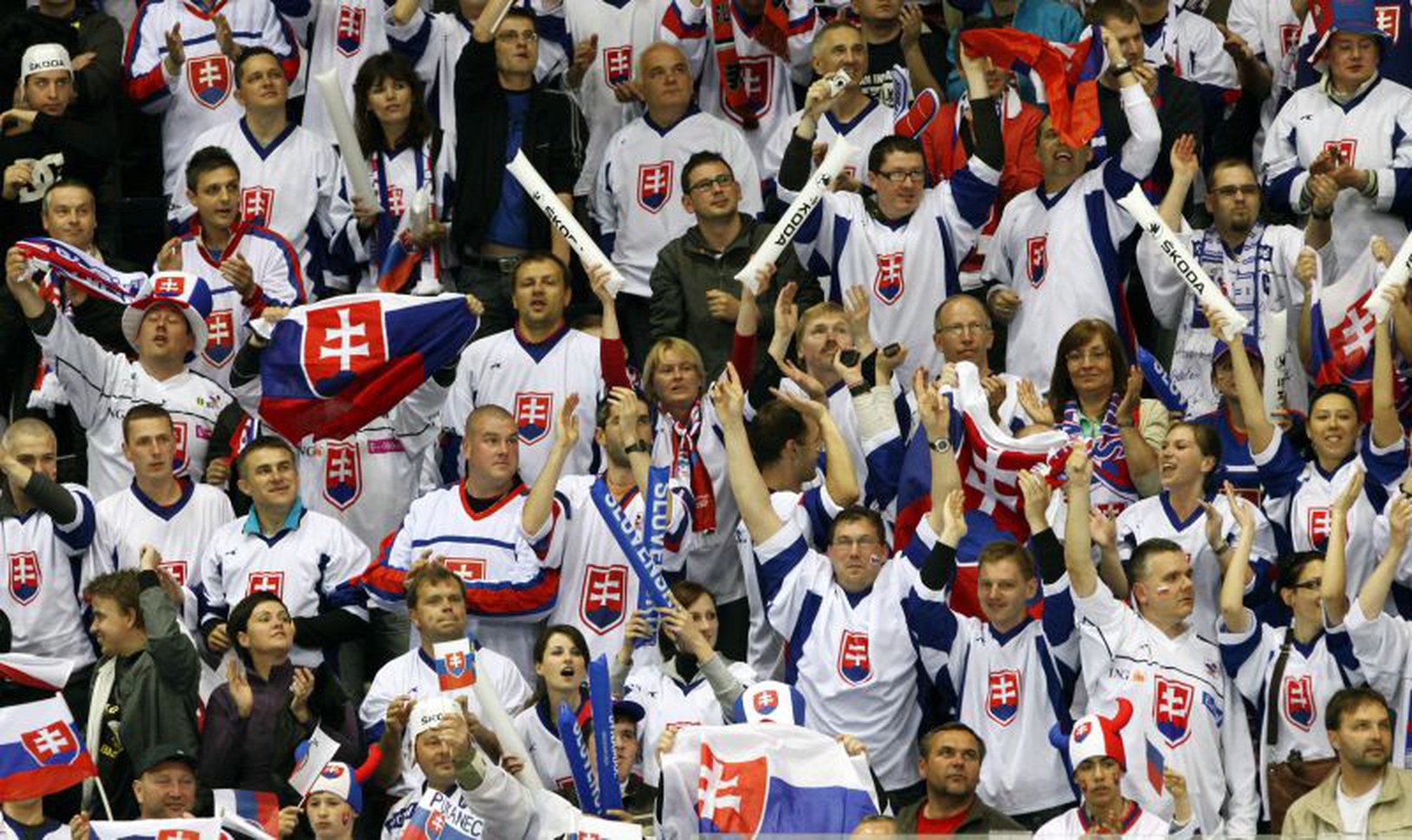Fanúšikovia počas zápasu Slovensko
