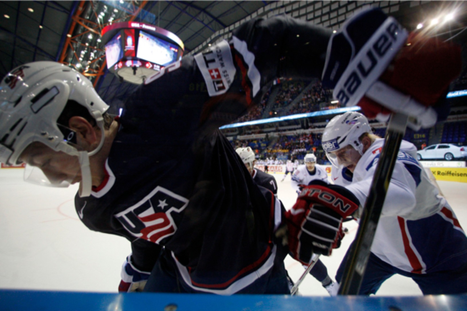 Derek Stepan a Nicolas