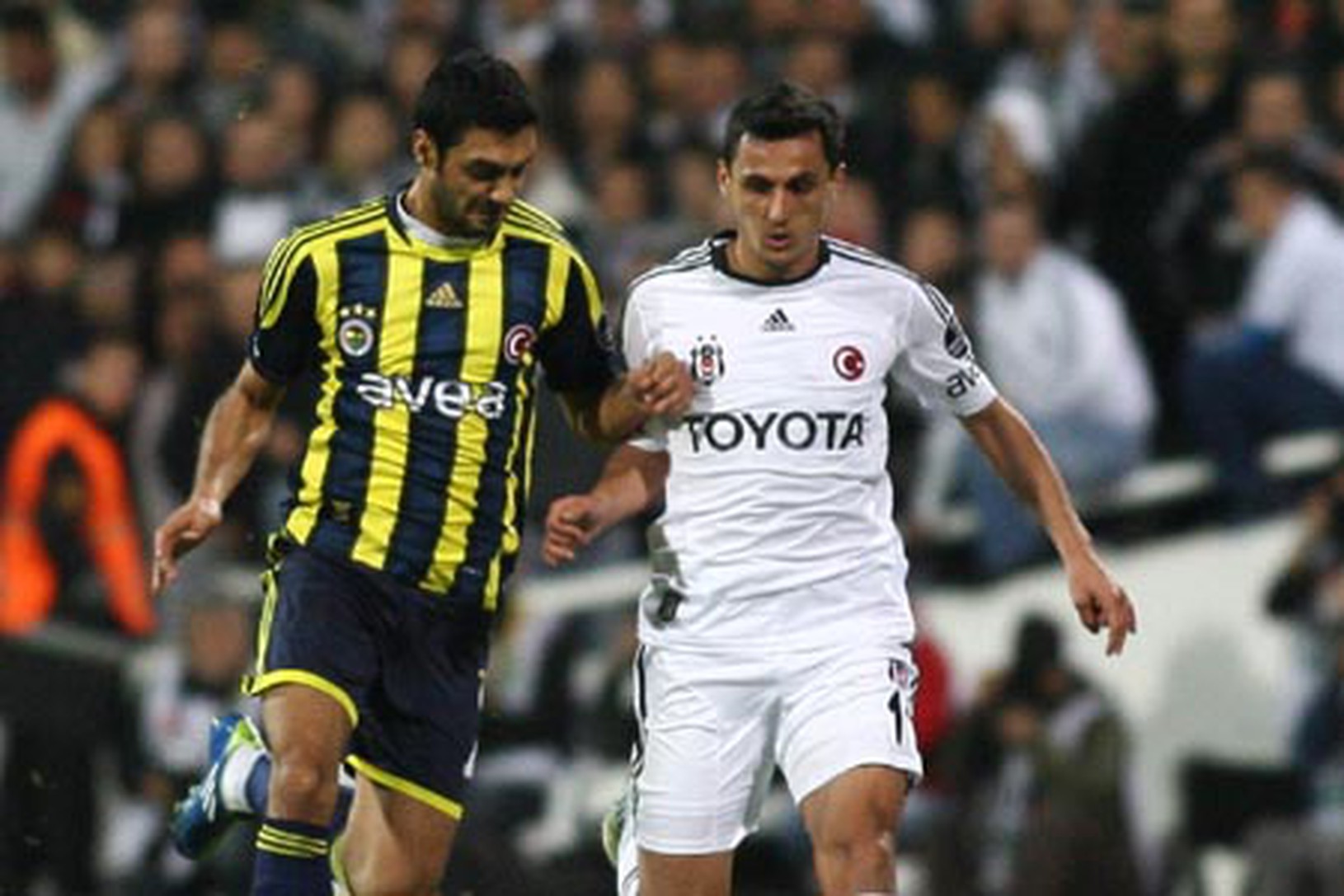 Momentka z istanbulského derby