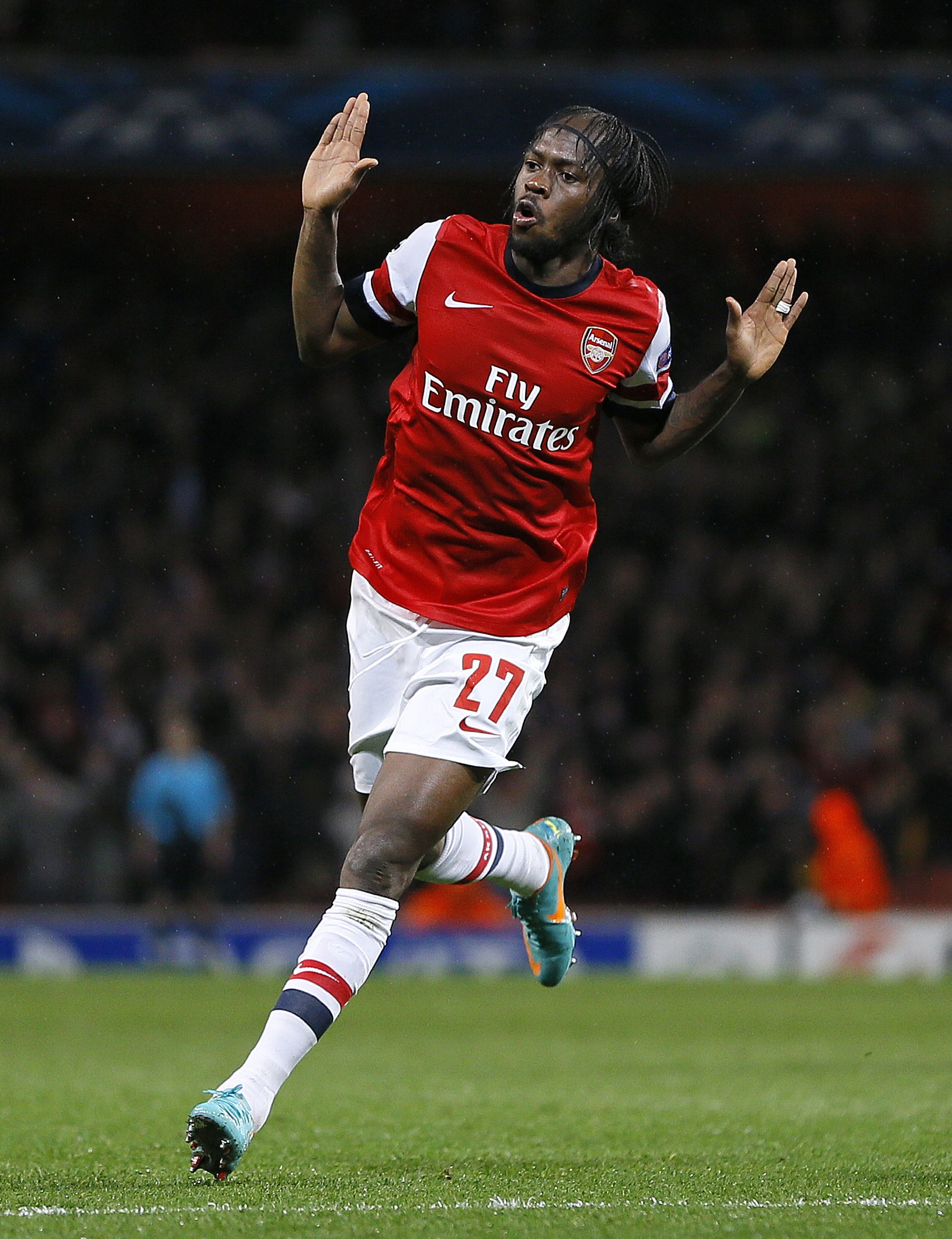 Gervinho pri oslave gólu