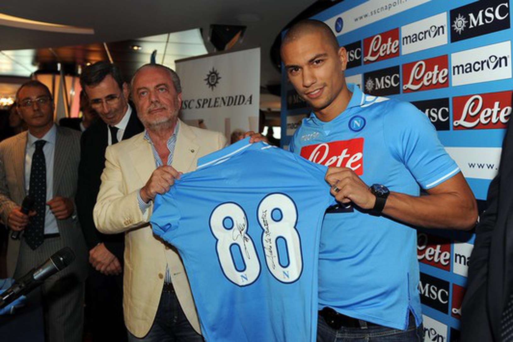 De Laurentiis a Gökhan