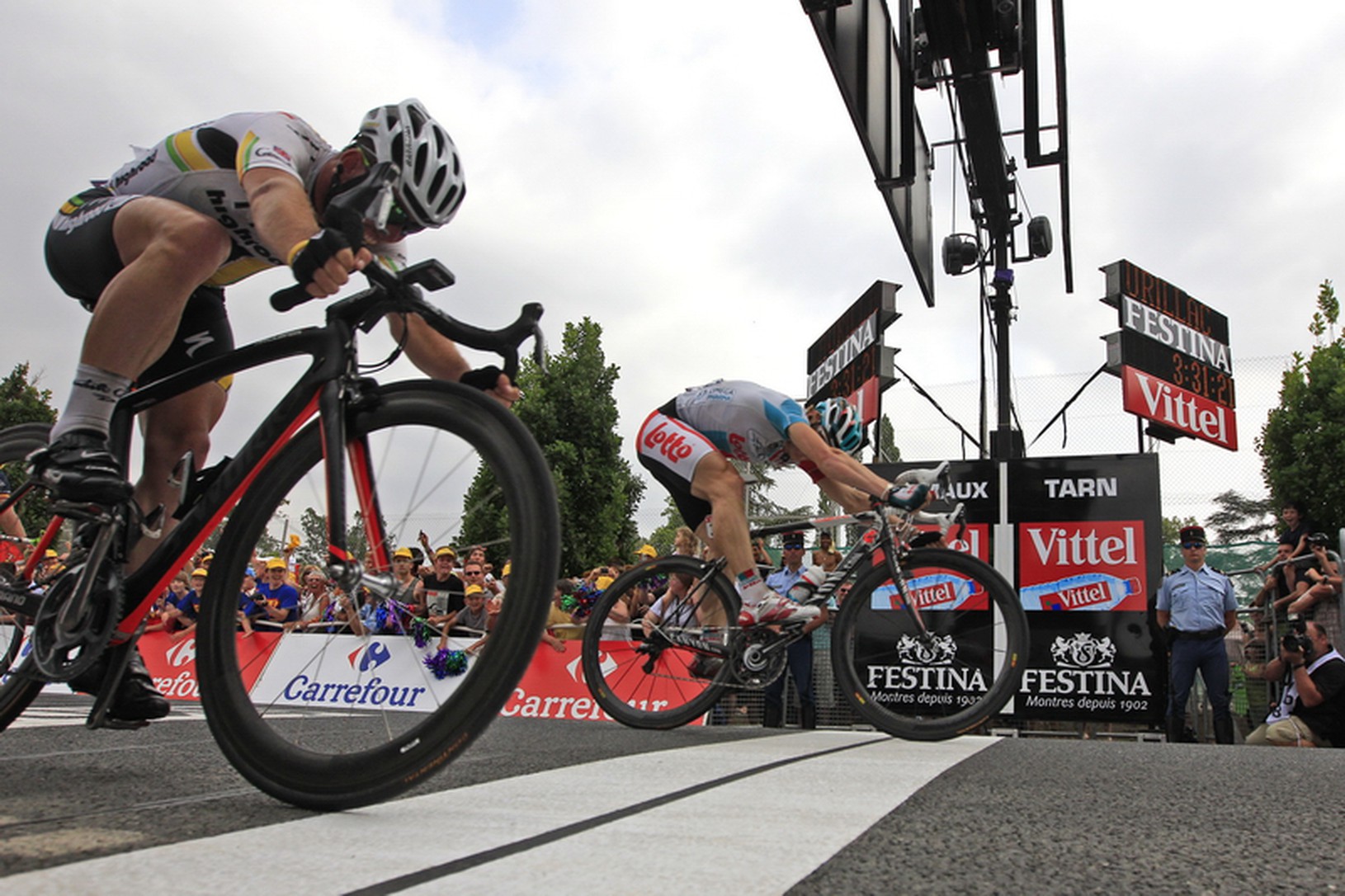 Andre Greipel (vzadu) zdolal