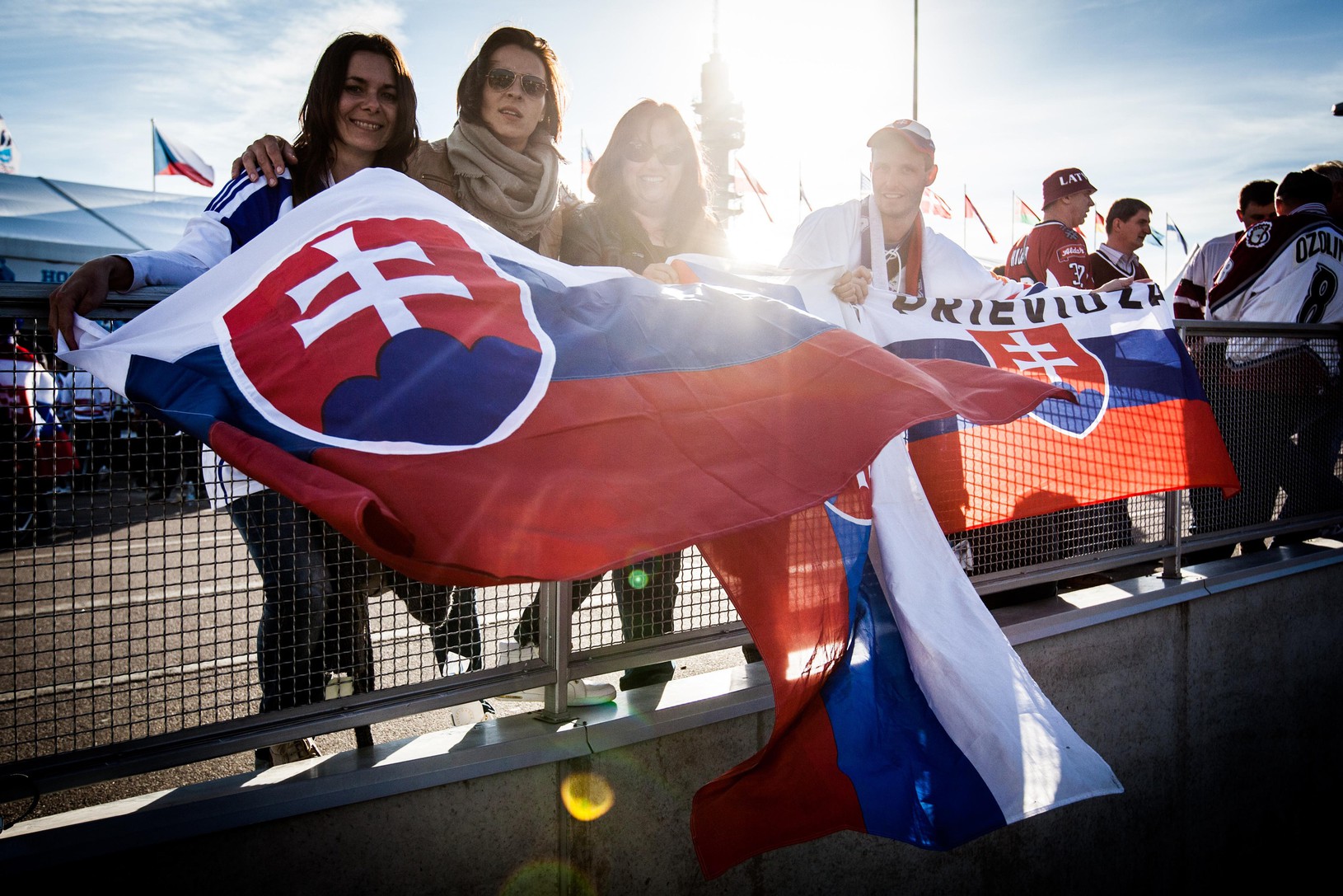 Slovenskí fanúšikovia pred zápasom