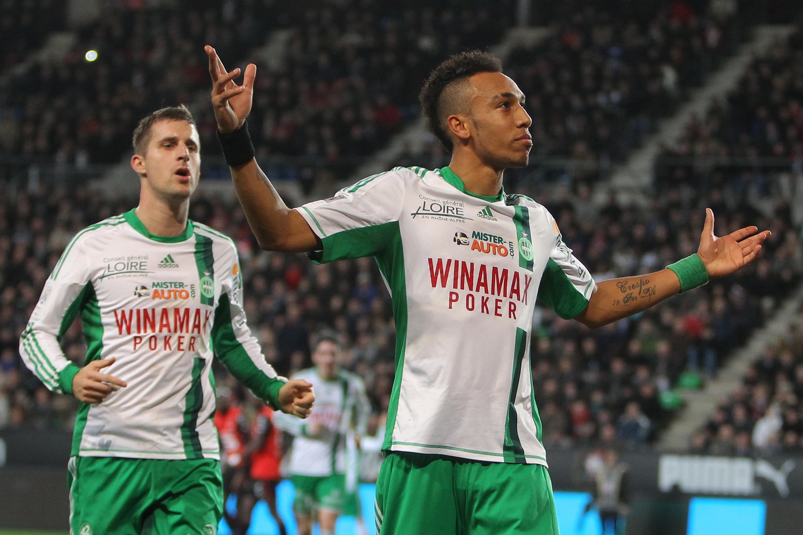 Aubameyang v drese Saint