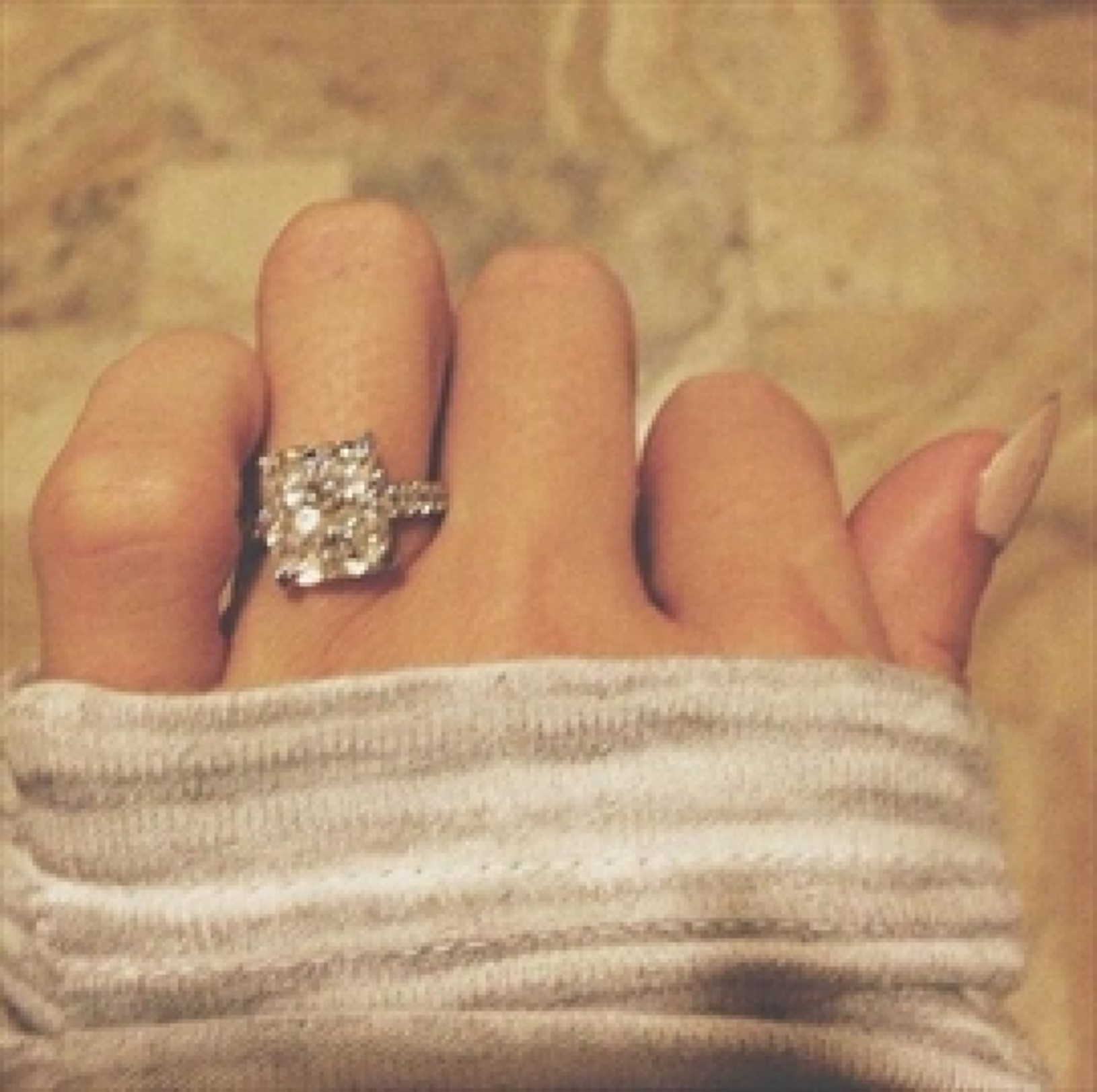 Zásnubný diamantový prsteň dcéry
