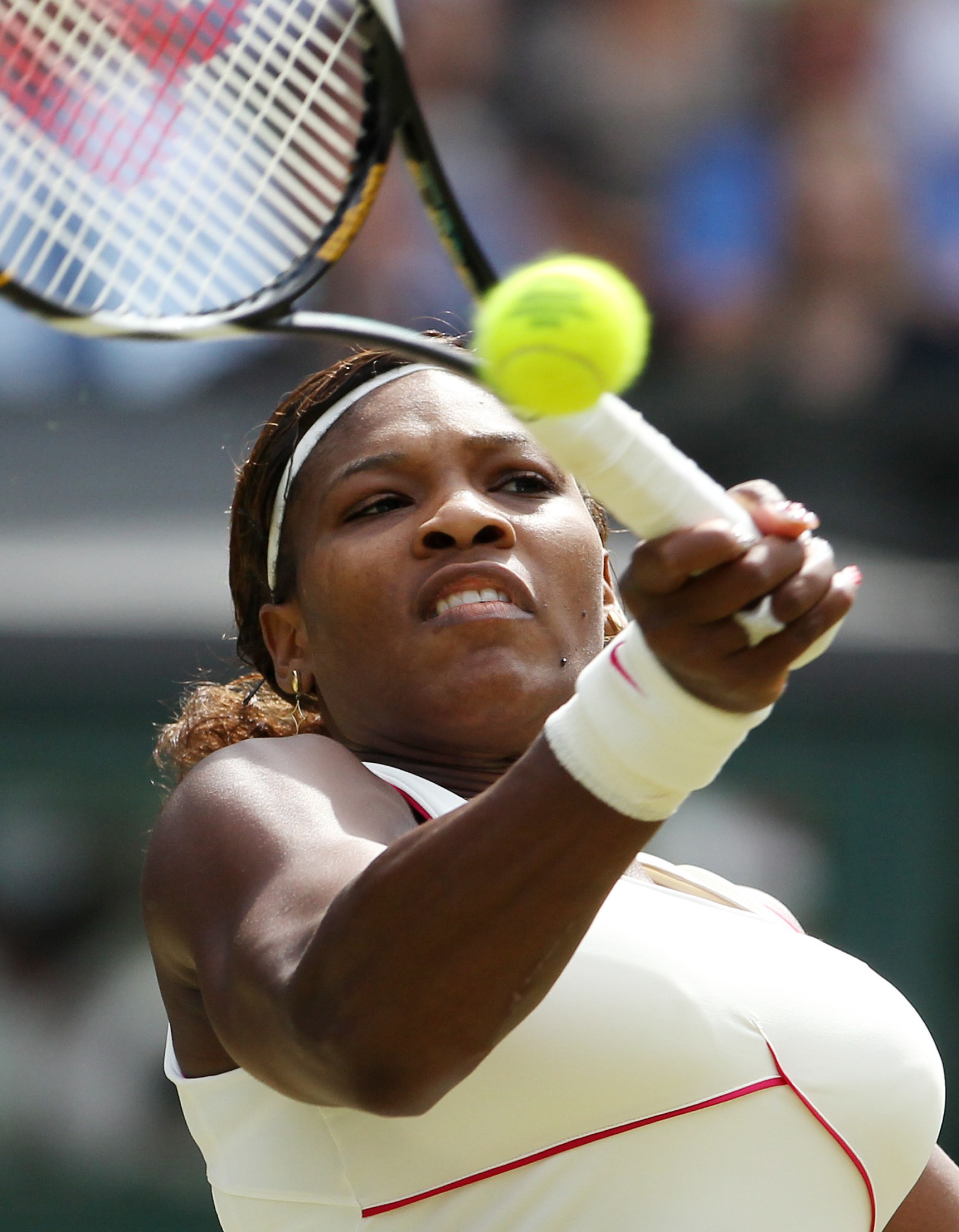 Serena Williamsová s raketou.