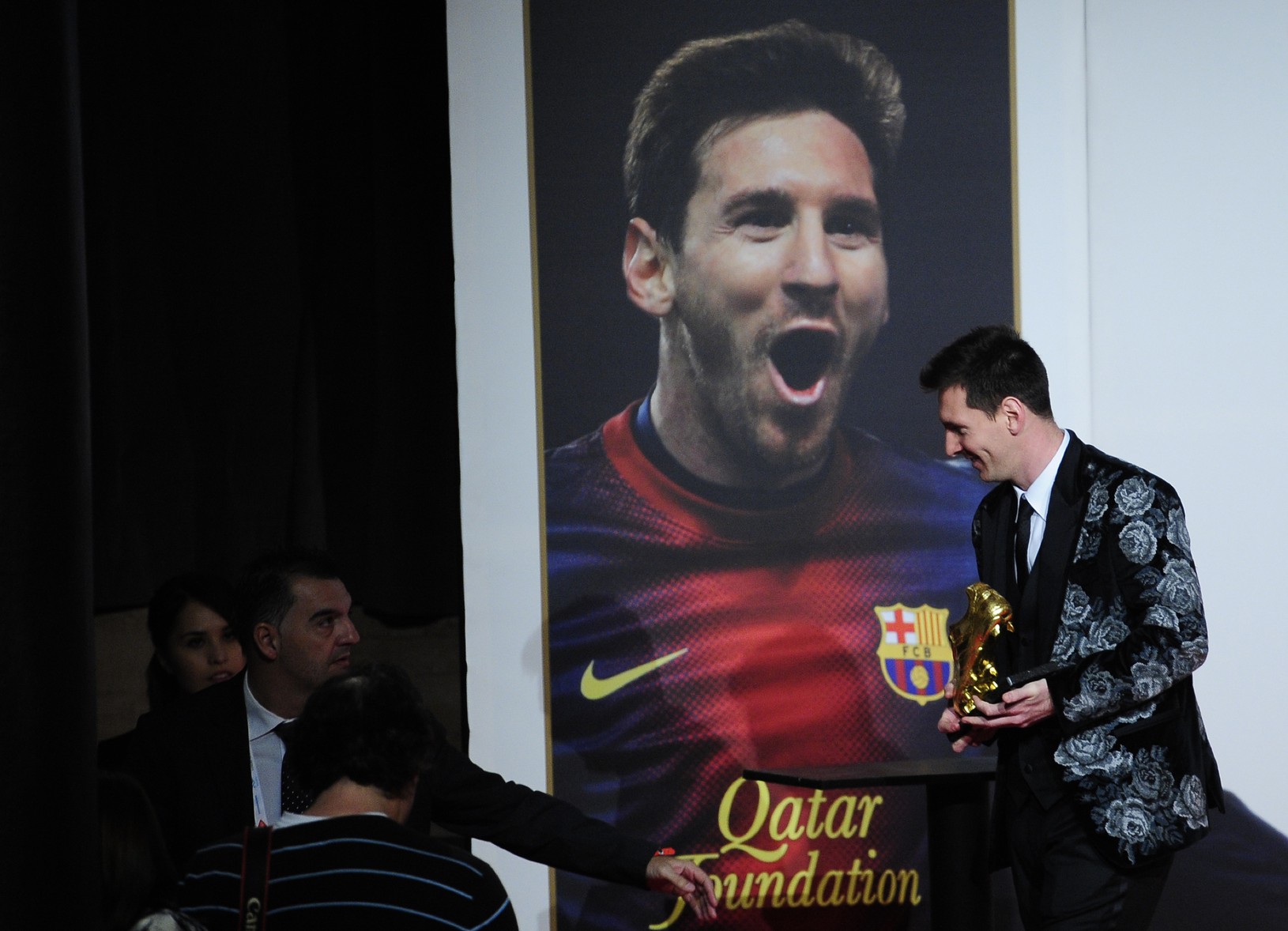 Lionel Messi si preberá