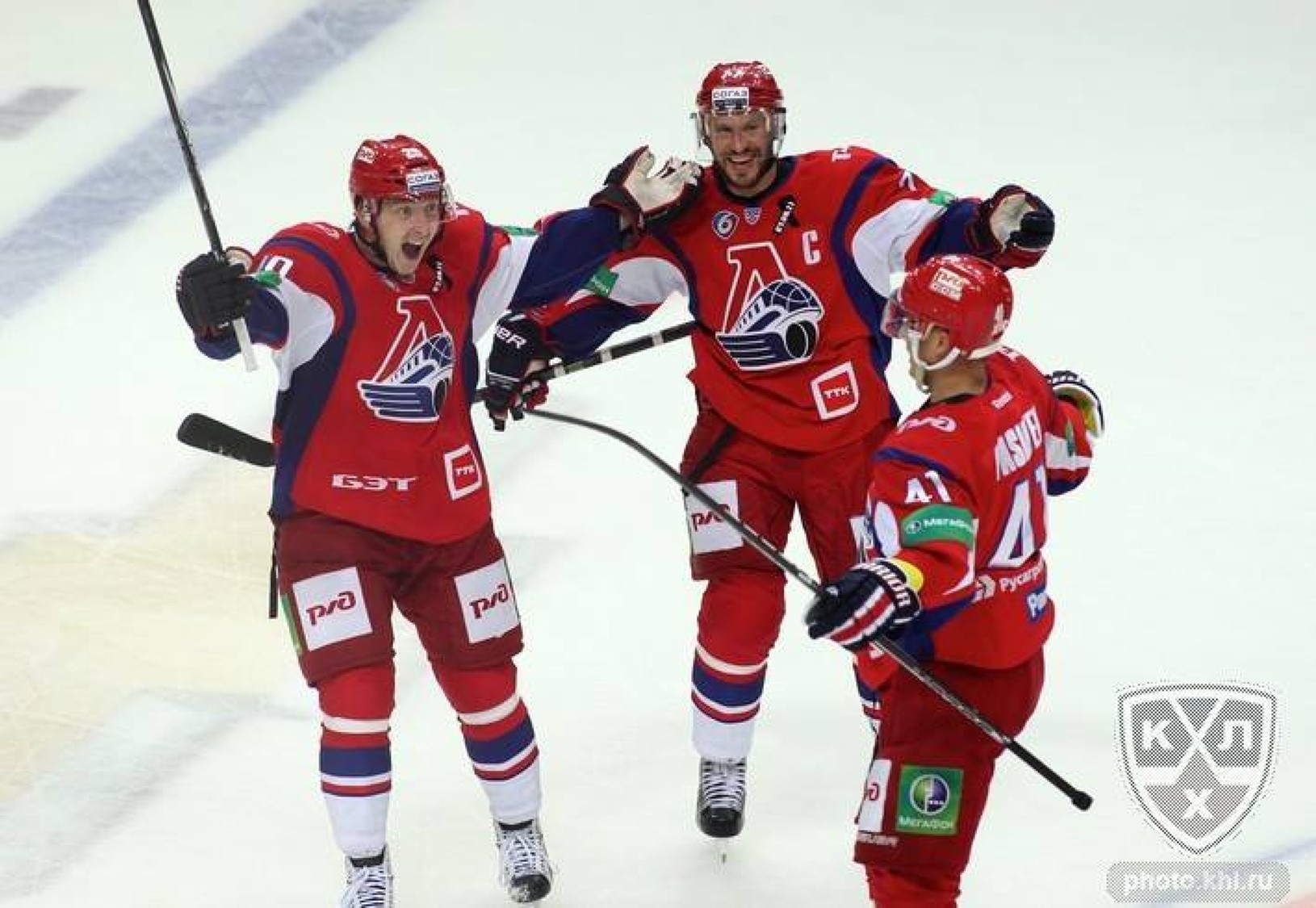 Gólové oslavy hokejistov Lokomotivu