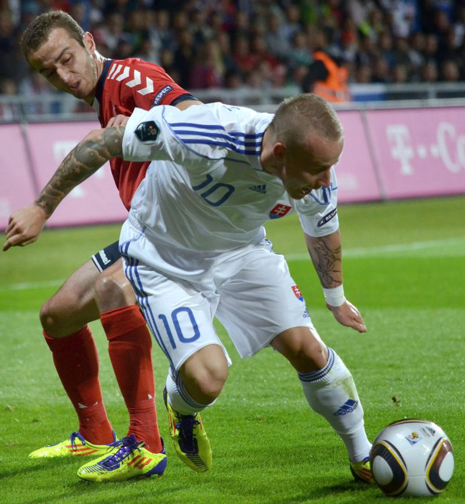 Miroslav Stoch a Levon
