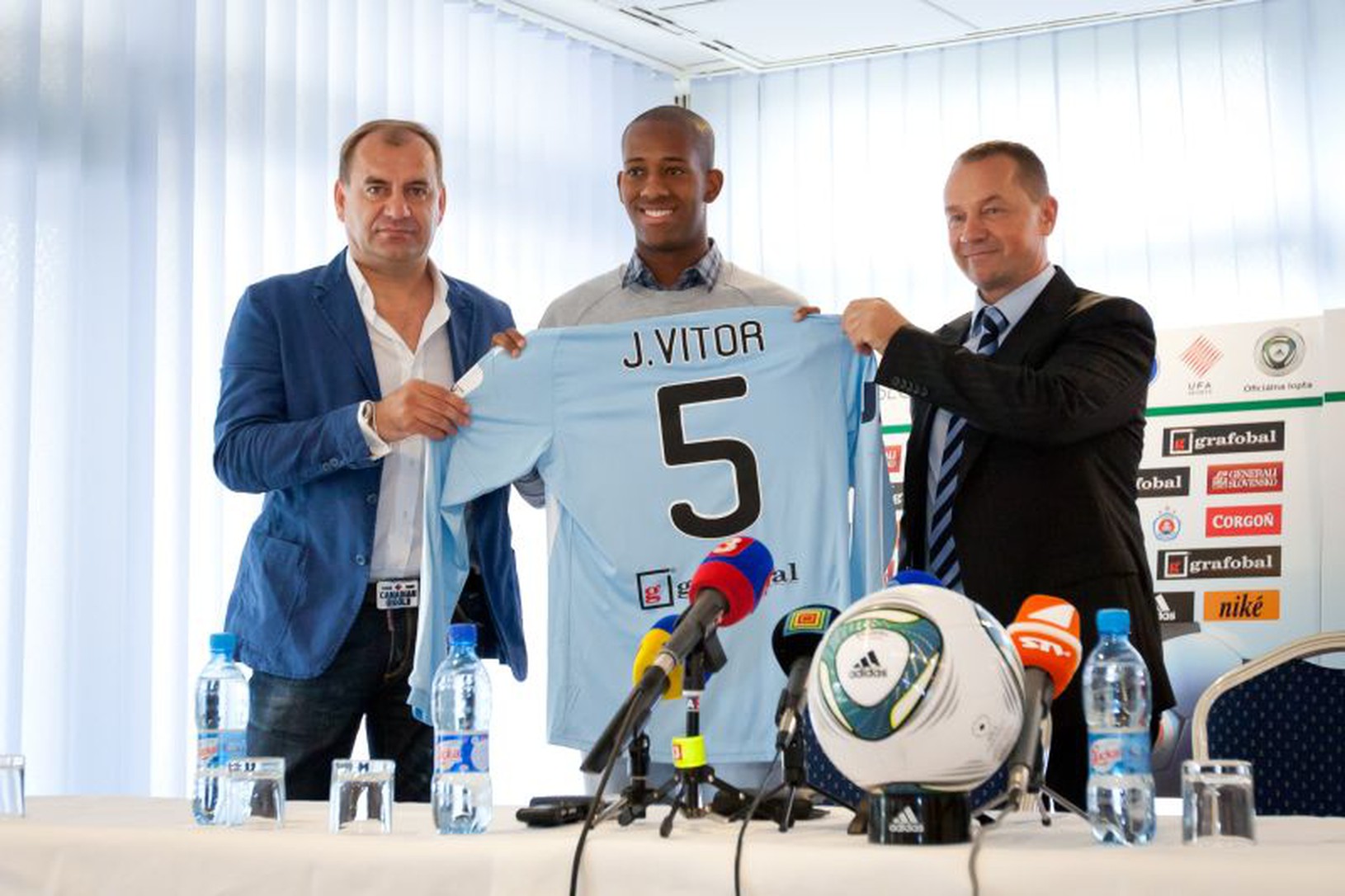 Vladimír Weiss, Zé Vitor,