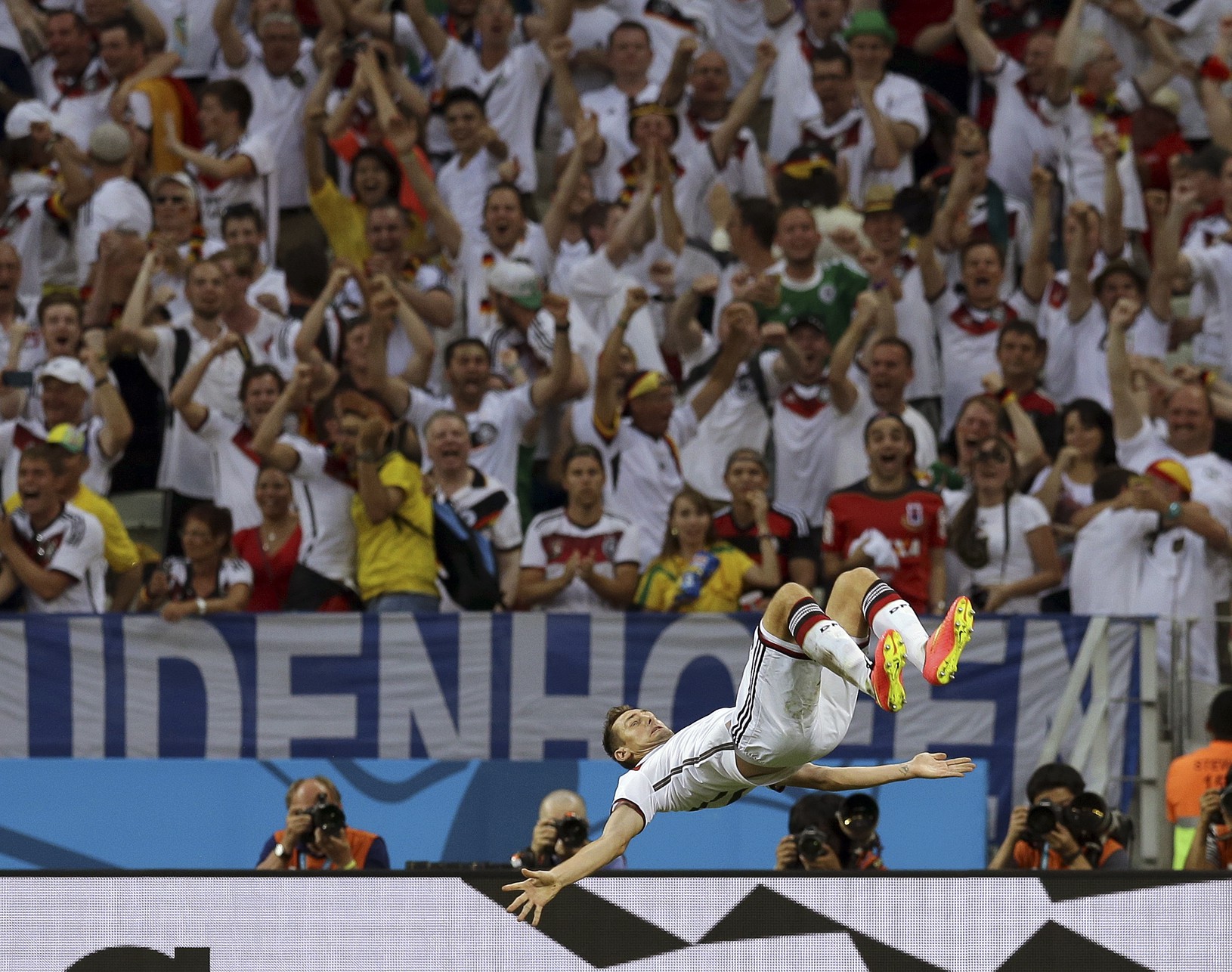 Miroslav Klose oslavuje jubilejný