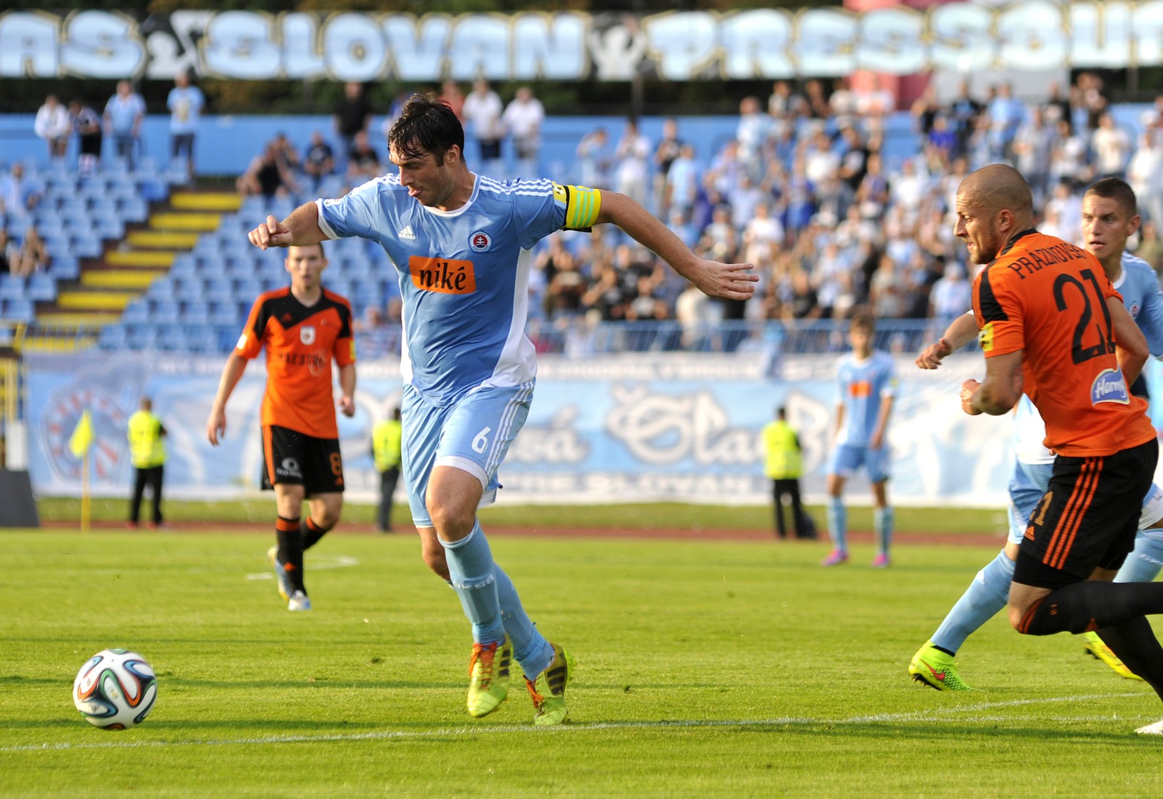 Slovan si v 4.