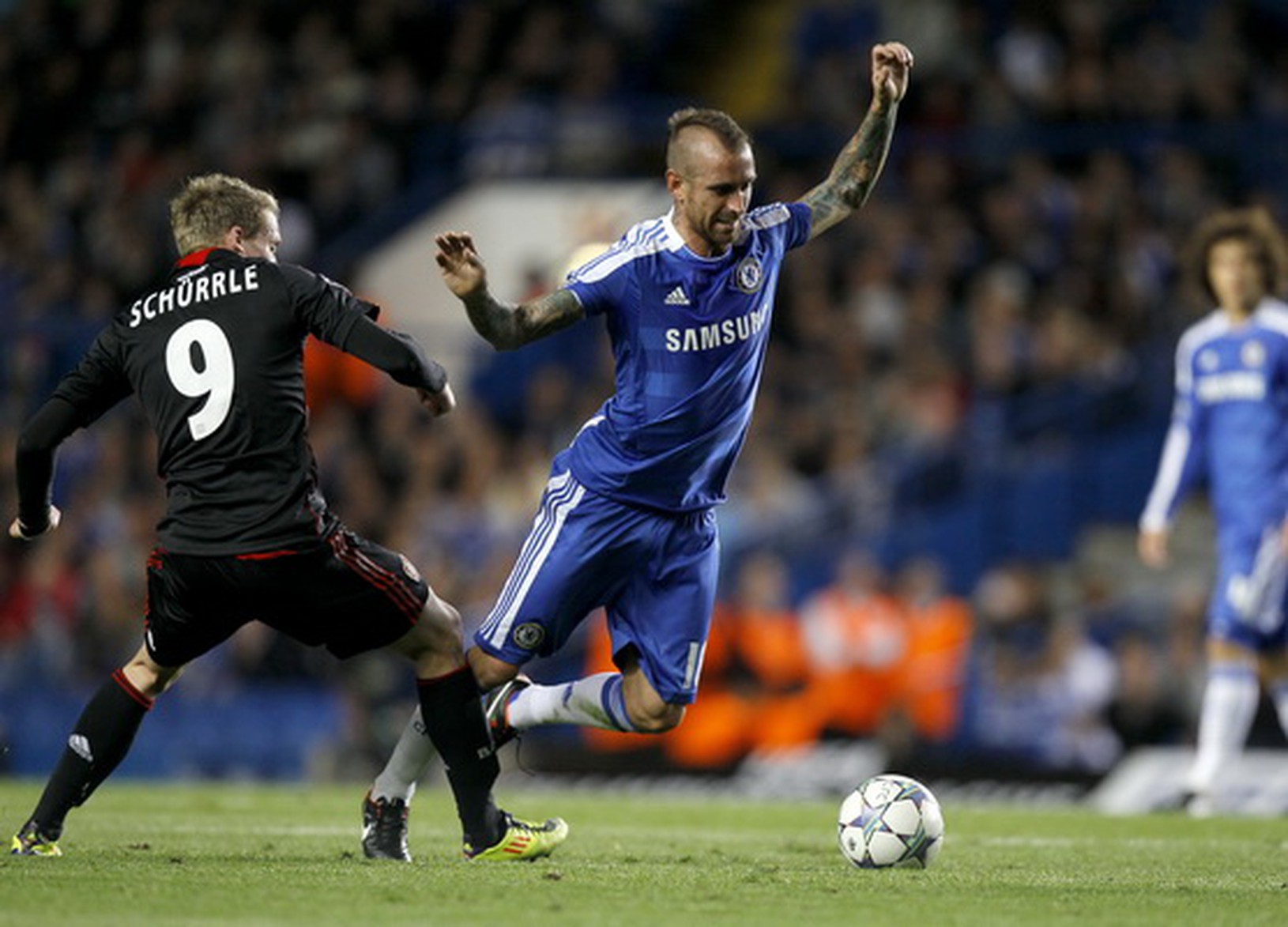 Raúl Meireles v súboji