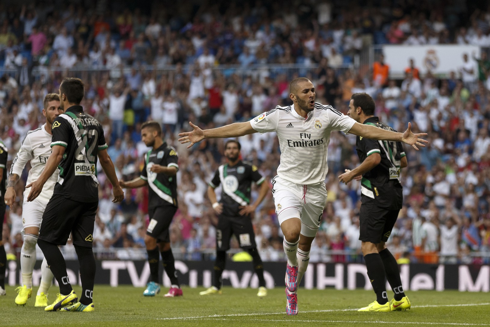 Karim Benzema oslavuje svoj
