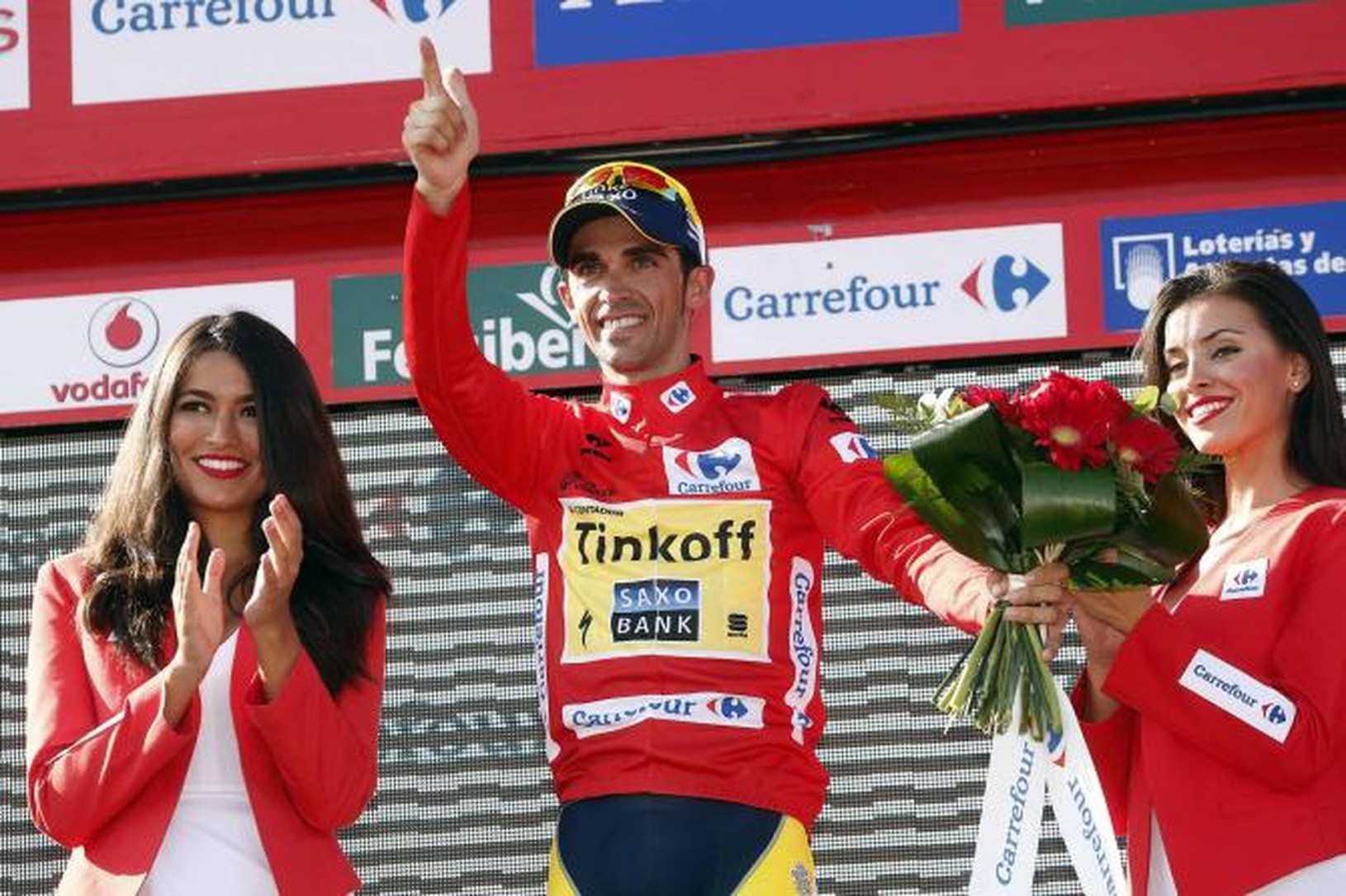 Alberto Contador v červenom