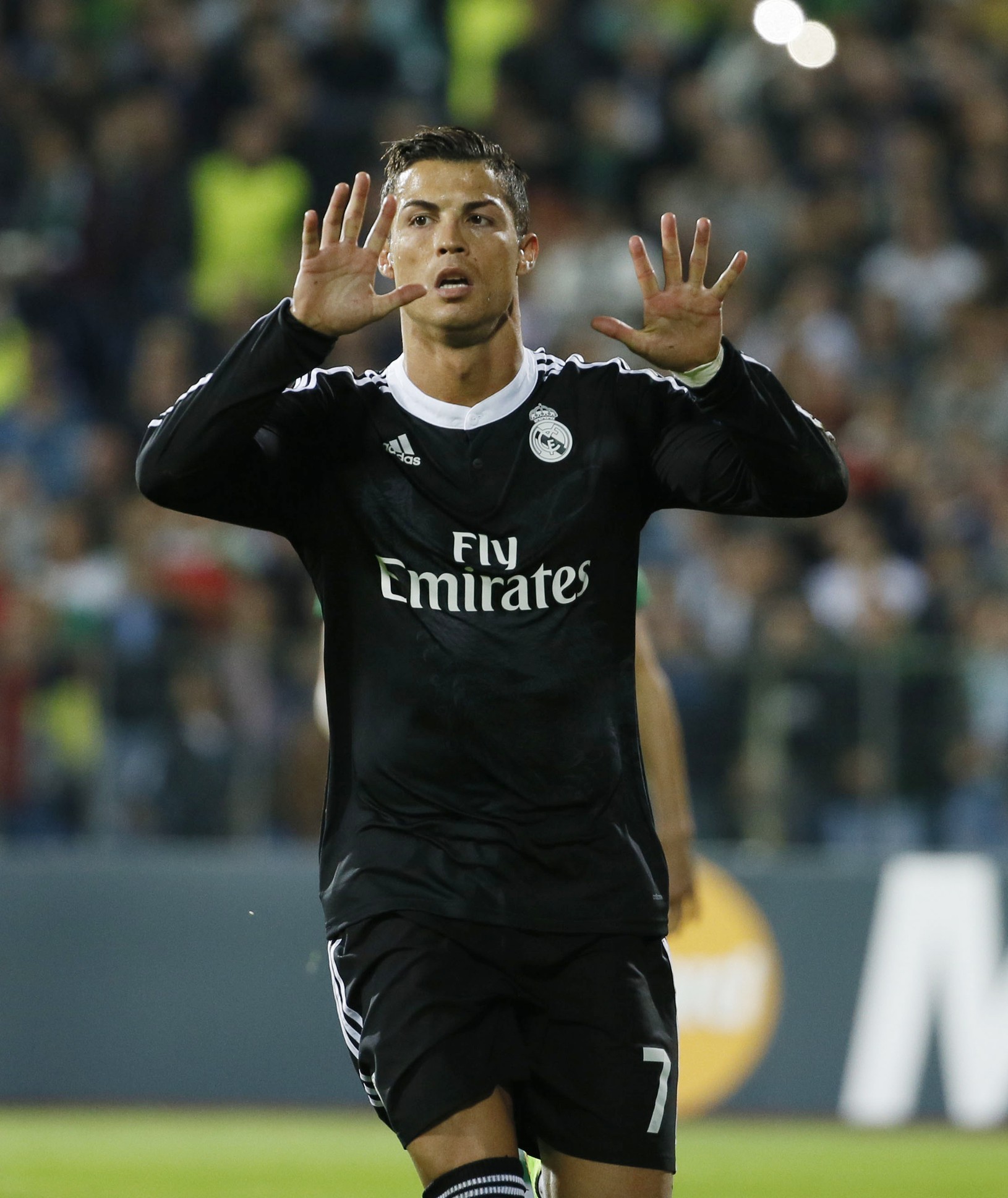 Cristiano Ronaldo oslavuje vyrovnávajúci