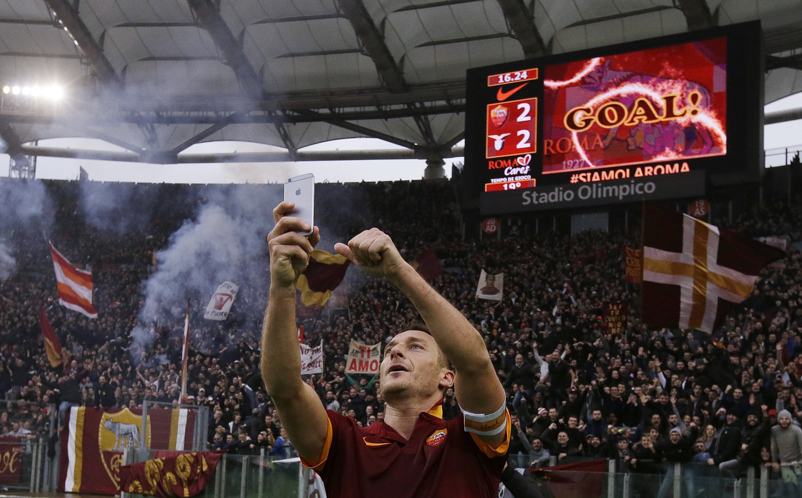 Francesco Totti oslávil gól