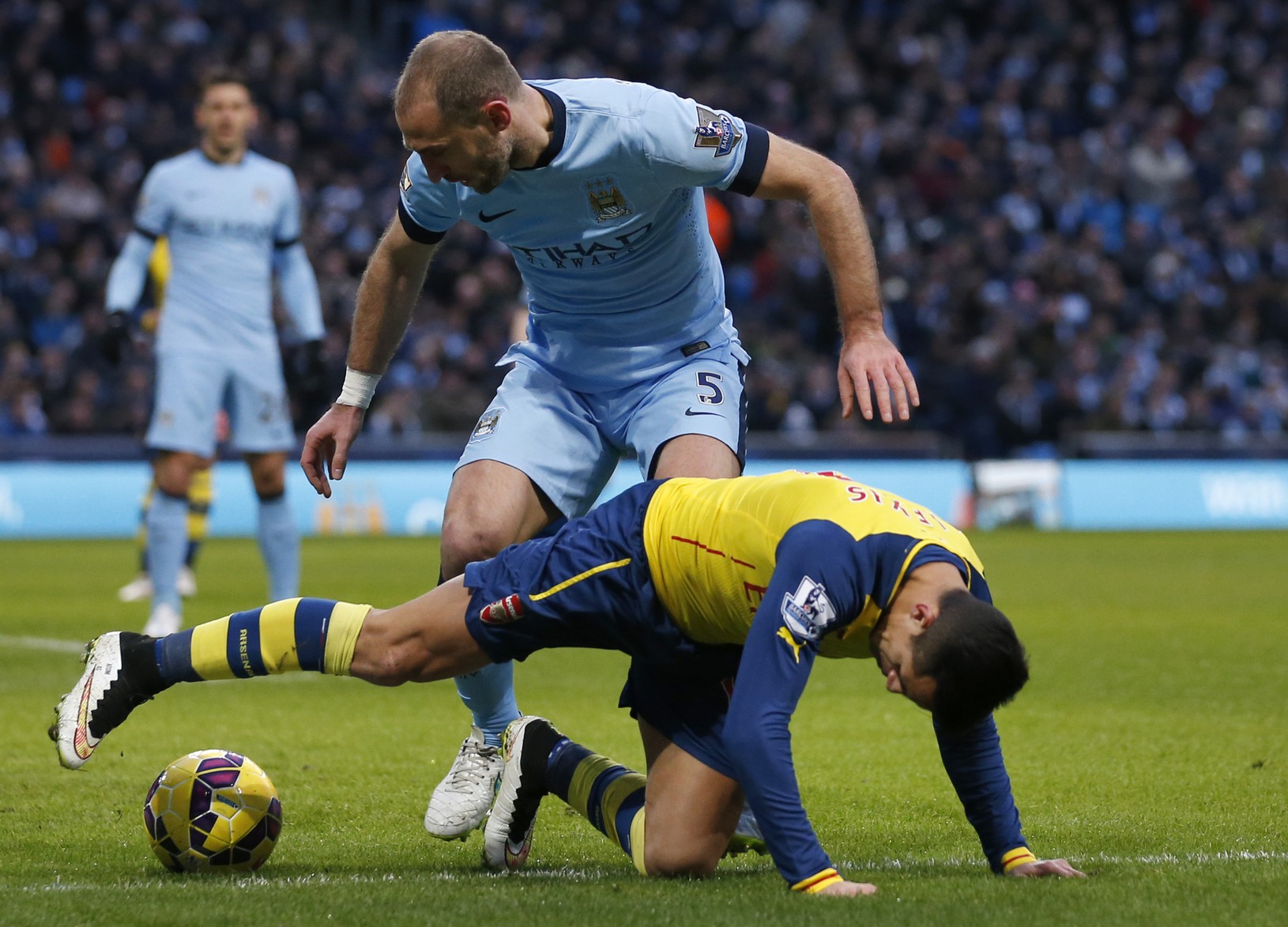 Pablo Zabaleta (vľavo) a