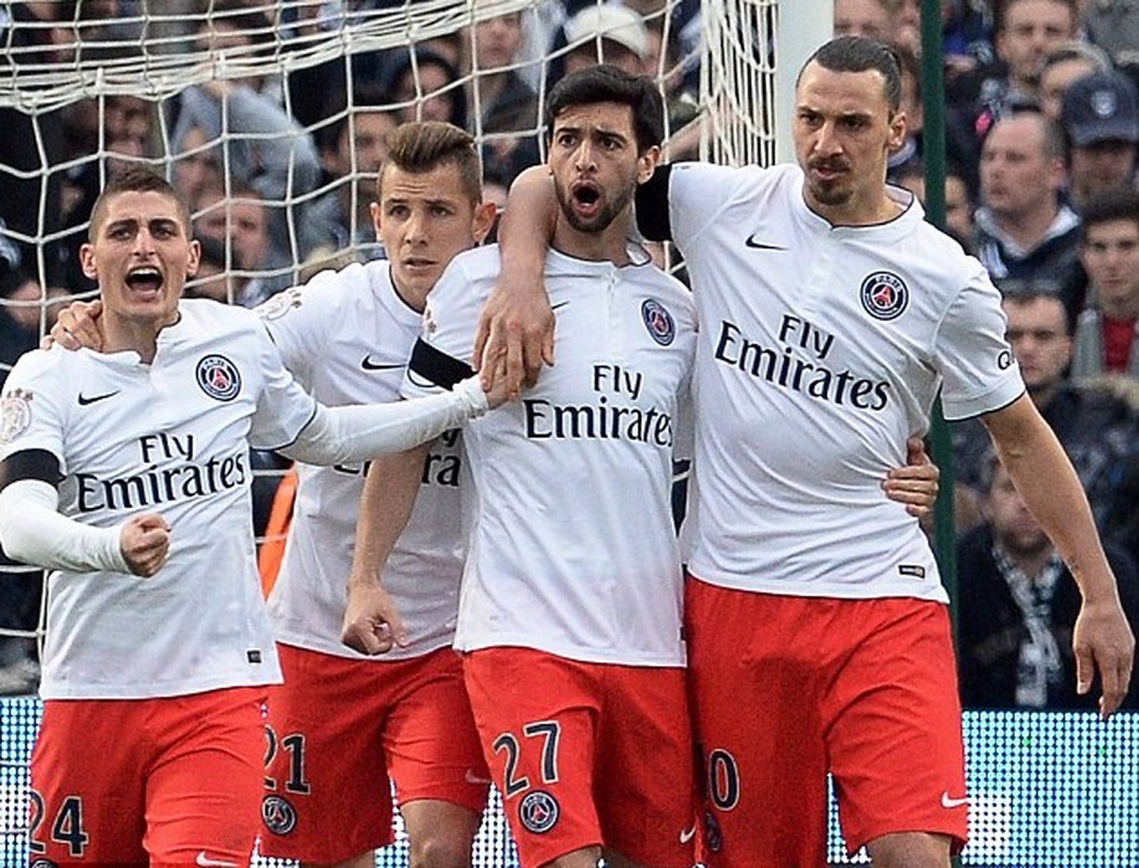 Zlatan Ibrahimovič (vpravo) oslavuje