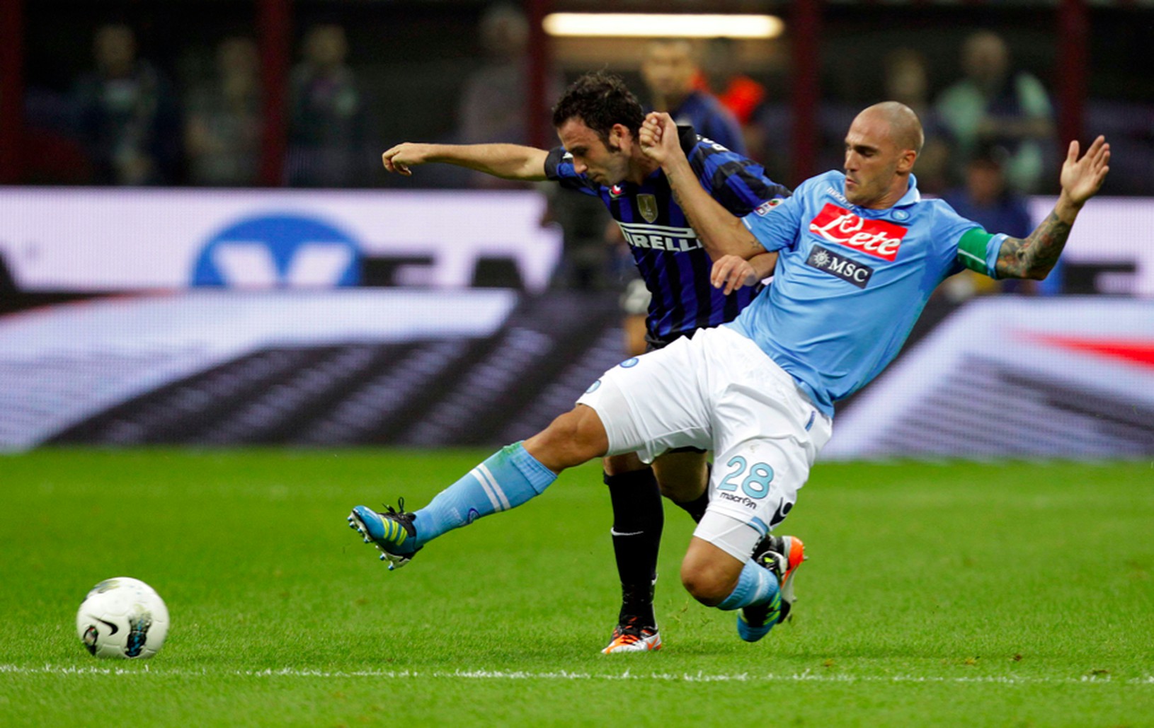 Pazzini a Cannavaro v