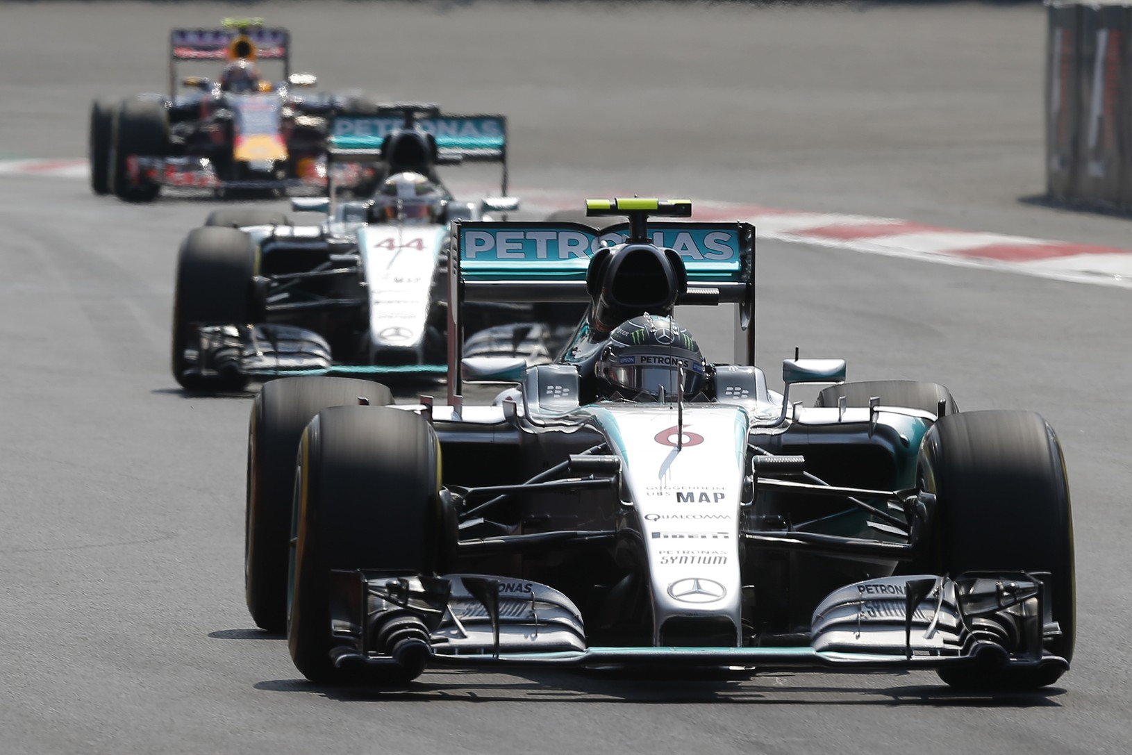 Nico Rosberg pred Lewisom
