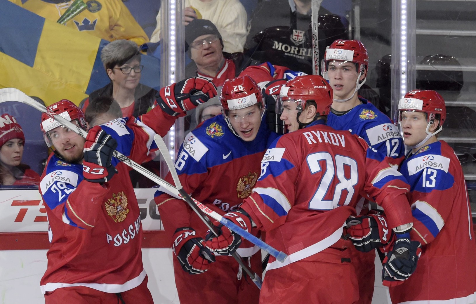 Rusi oslavujú gól