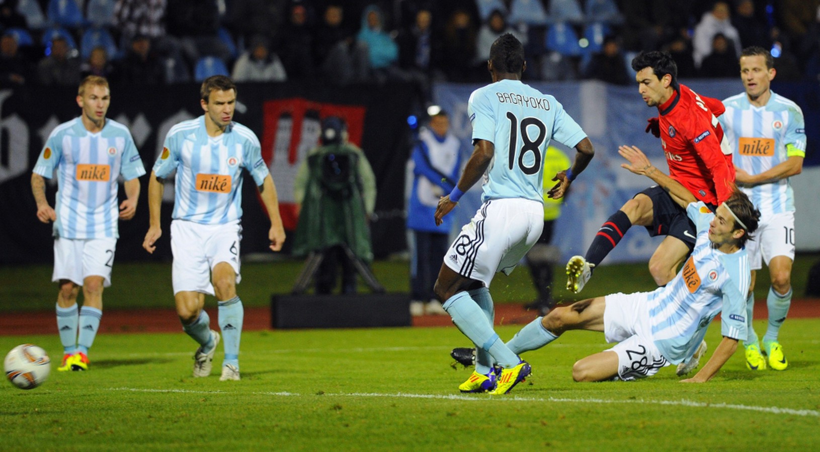 Javier Pastore v akcii