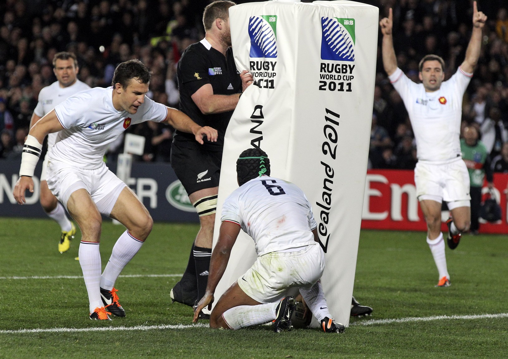 Novozélandskí All Blacks vyhrali