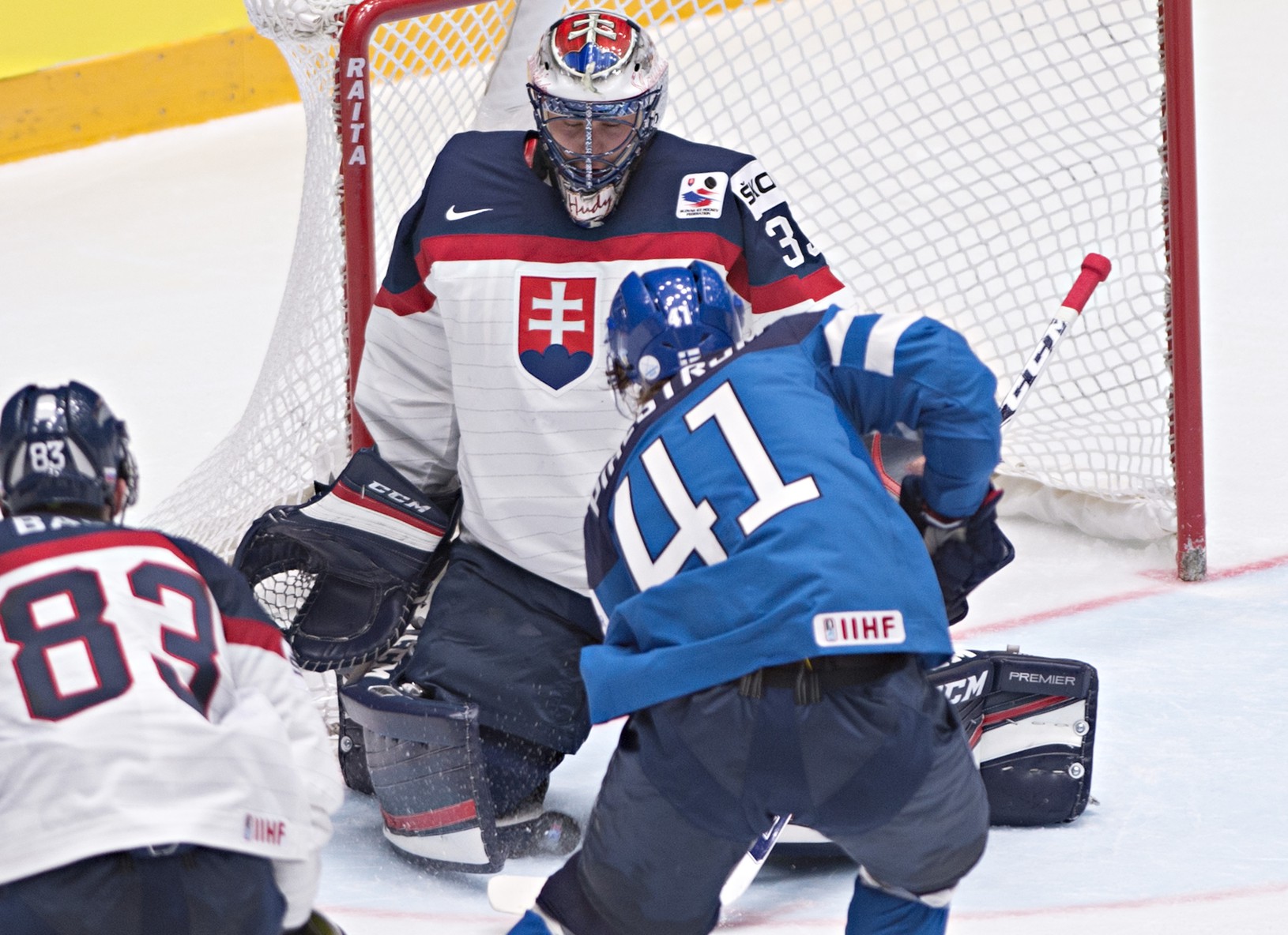 Antti Pihlström strieľa druhý