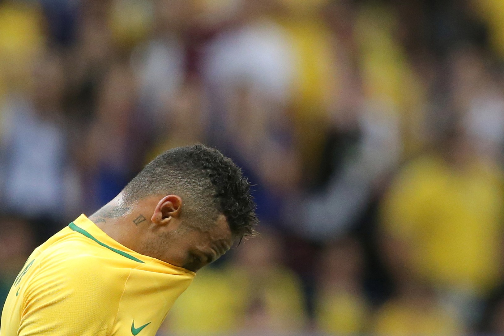 Sklamaný Neymar po remíze