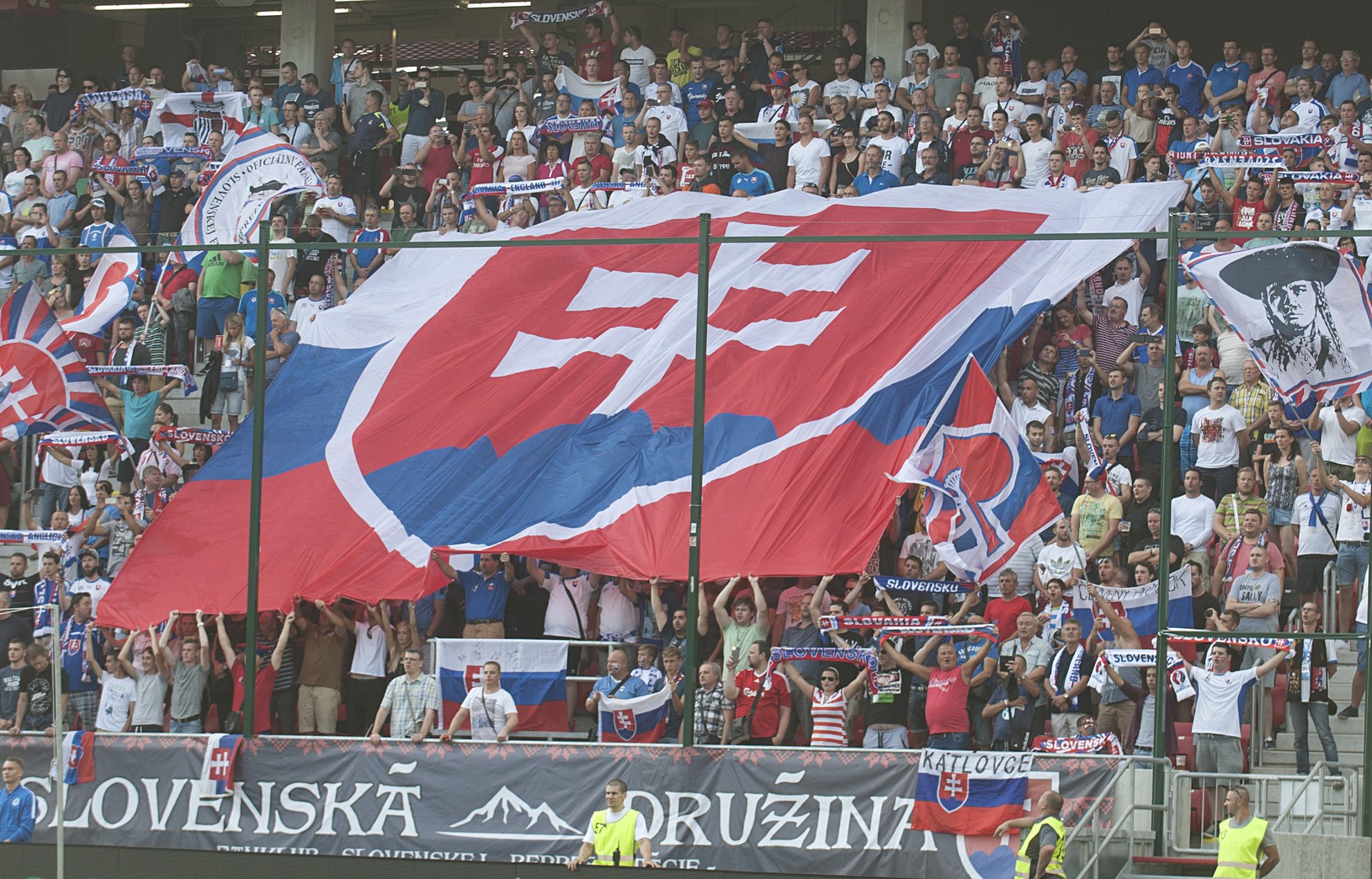 Slovenskí fanúšikovia počas zápasu