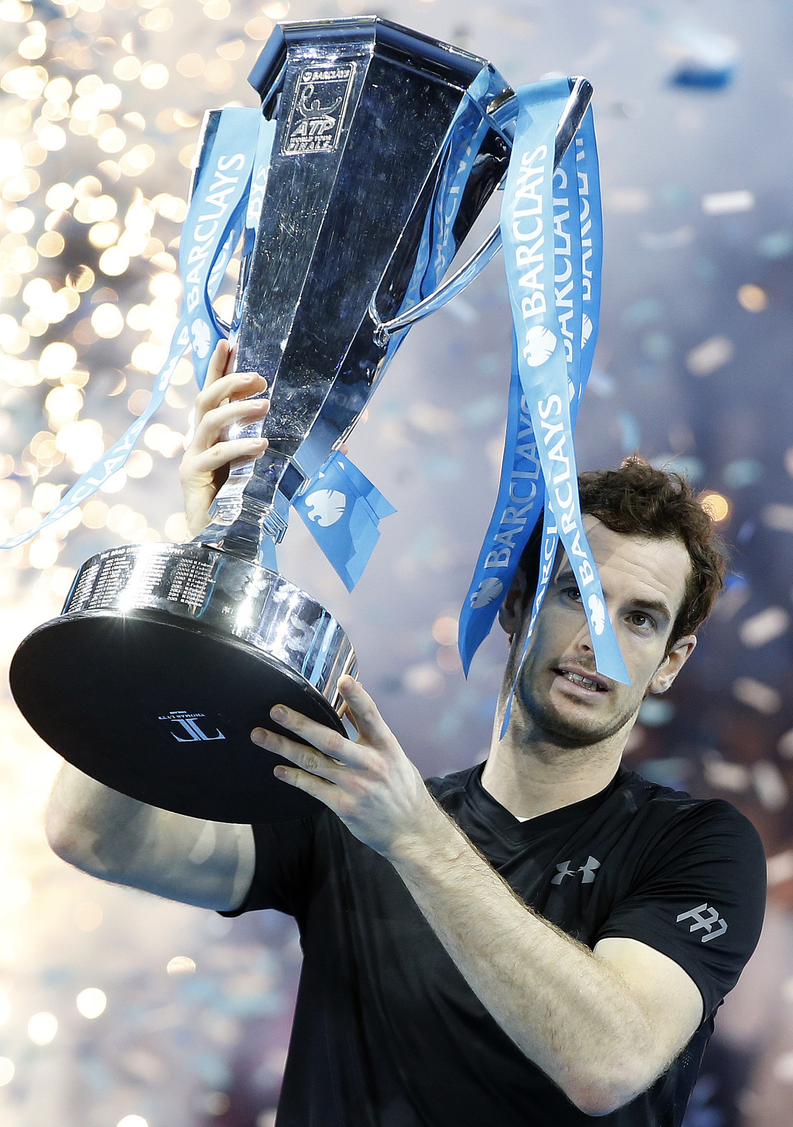 Andy Murray oslavuje titul