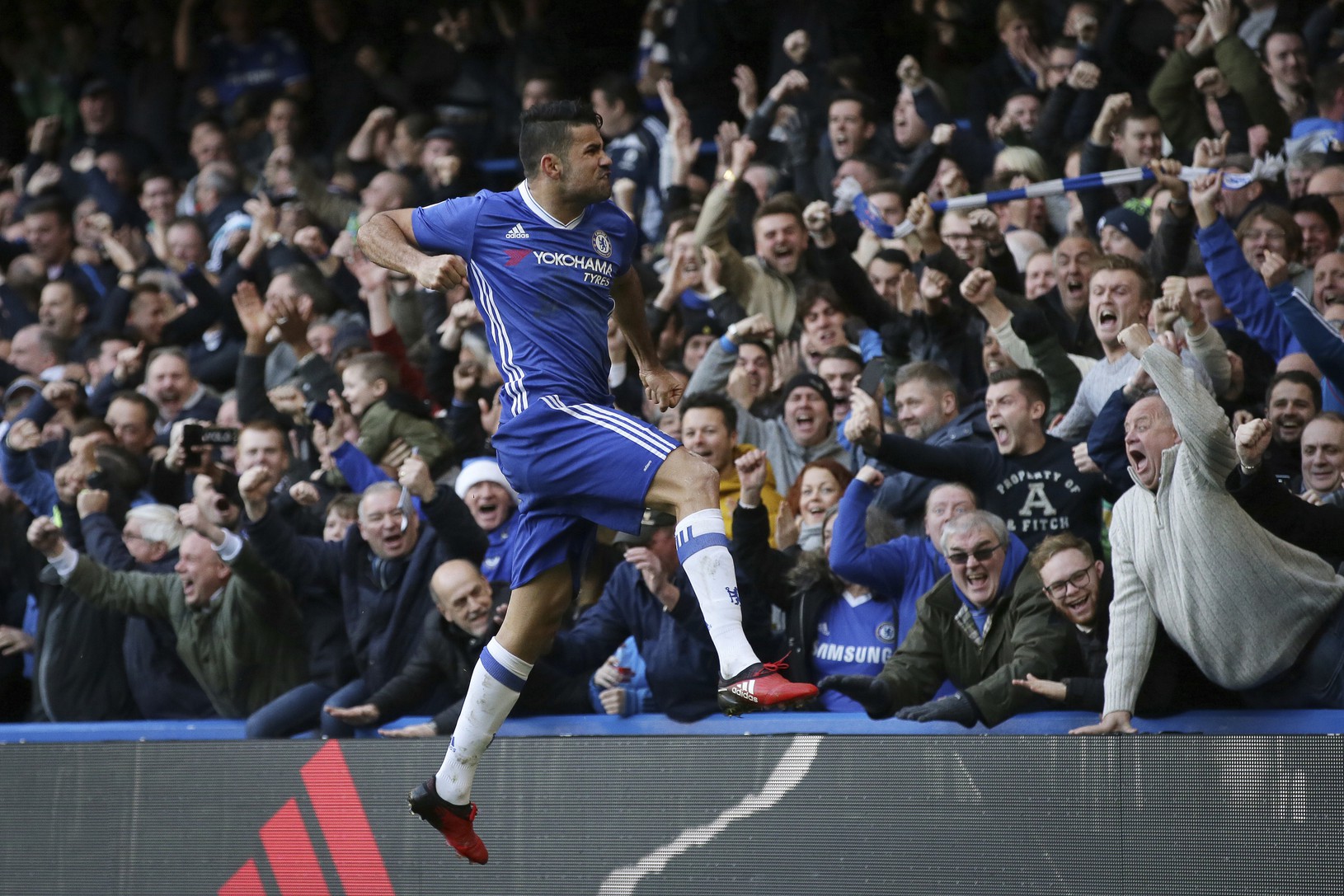 Diego Costa oslavuje gól