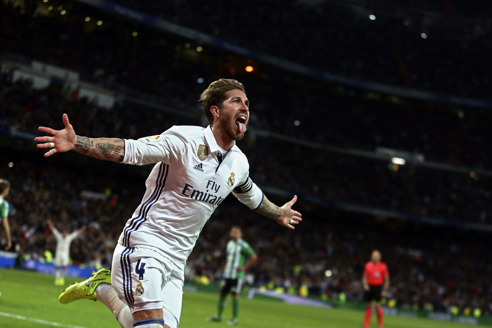Sergio Ramos oslavuje gól
