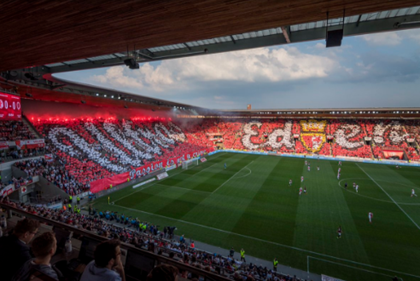 SK Slavia Praha vyrovnala