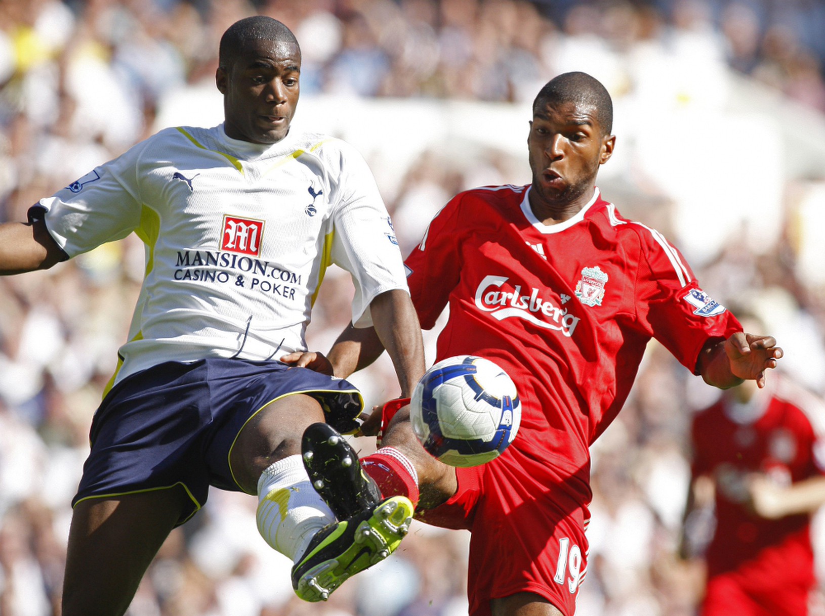 Sebastien Bassong a Ryan