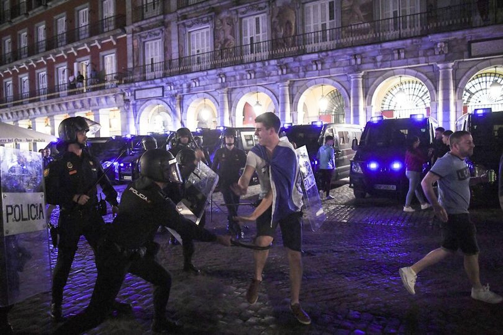 Španielska polícia zatkla ôsmich