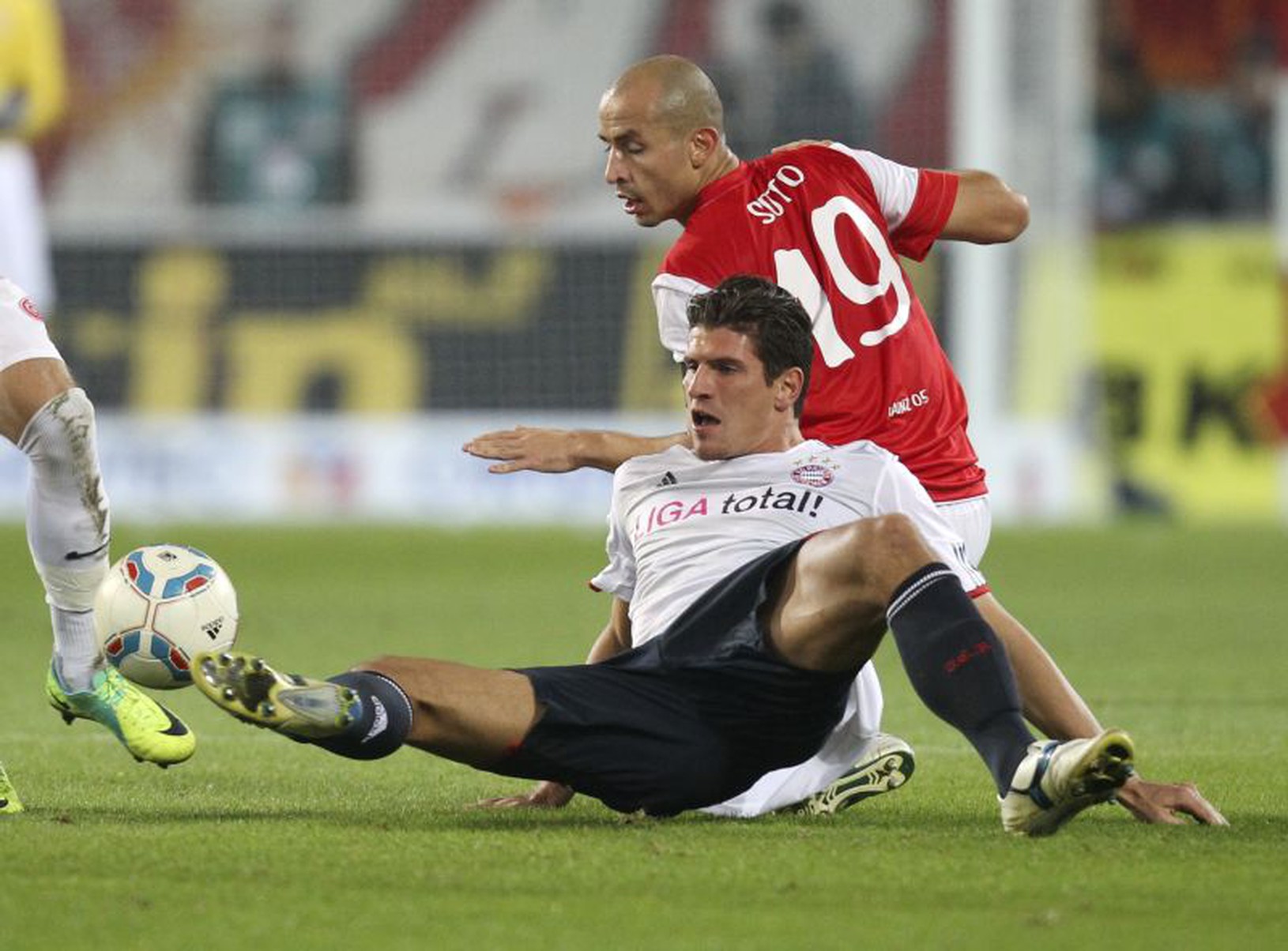 Mario Gomez a Elkin