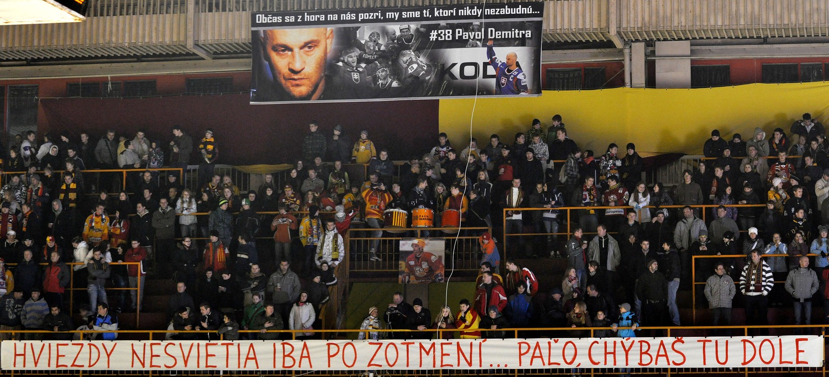 Spomienkový hokejový zápas pri